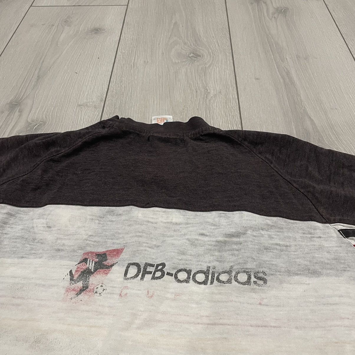 Adidas × Vintage Rare 90s GERMANY 🇩🇪 DFB adidas tee jersey shirt GERMANIA Size US L / EU 52-54 / 3 - 3 Thumbnail