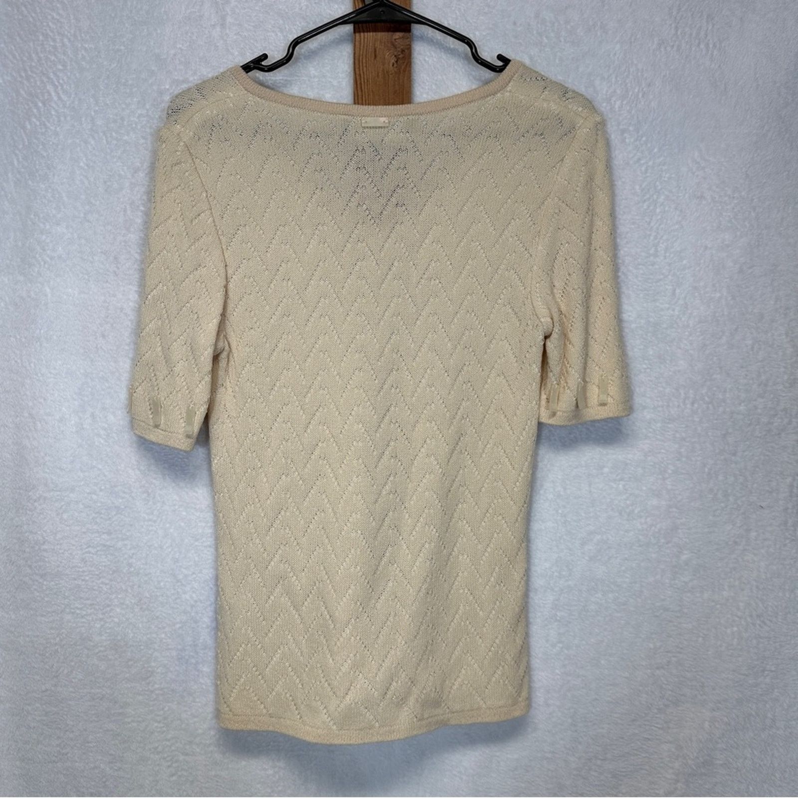 St. John St. John Sport Cream Knit Beaded Short Sleeve Top Size XS Size XS / US 0-2 / IT 36-38 - 6 Thumbnail