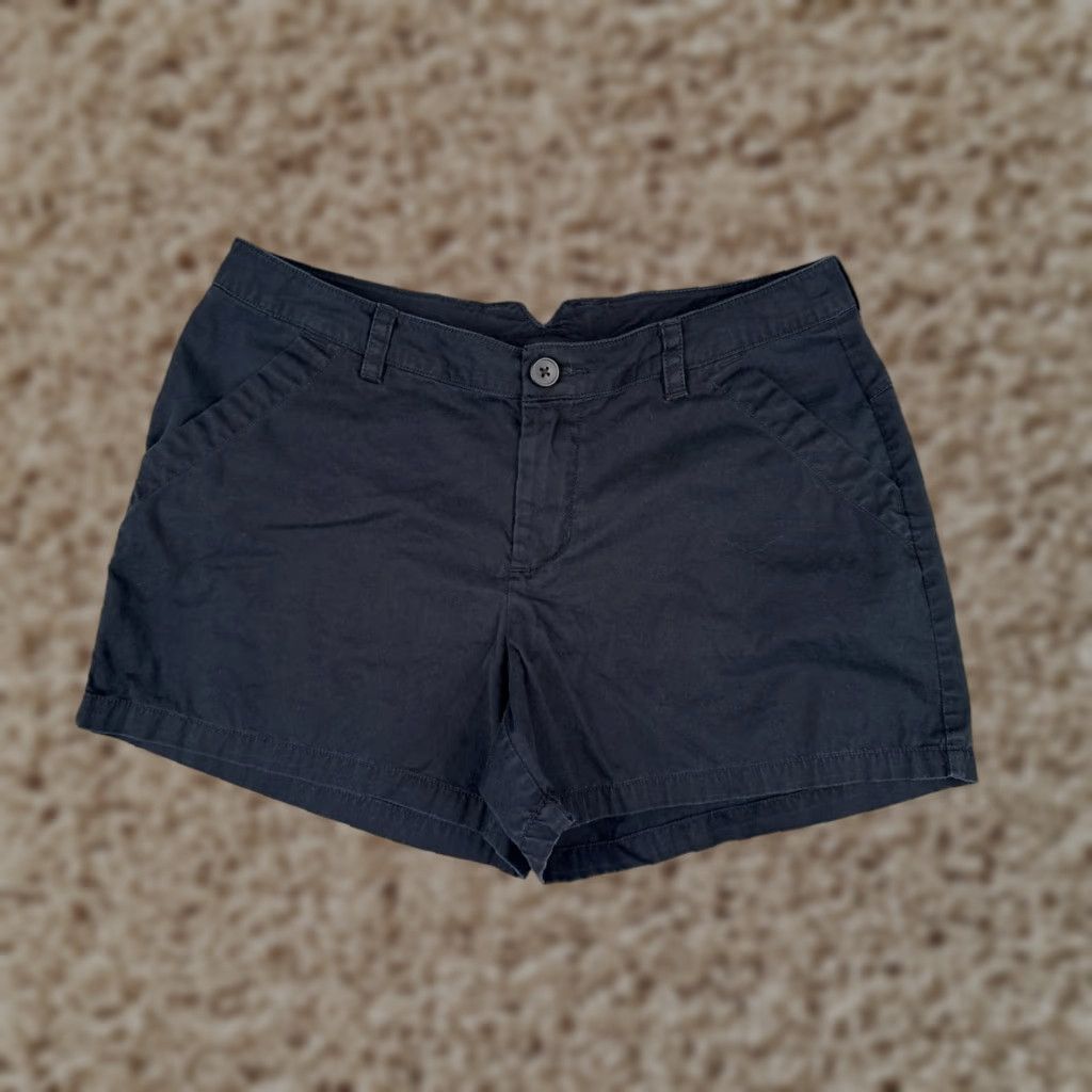 Vintage Columbia Shorts Women 10 Black Chino 100% Cotton Bush Pockets Hiking Camp 31x4 Size 32" / US 10 / IT 46 - 1 Thumbnail