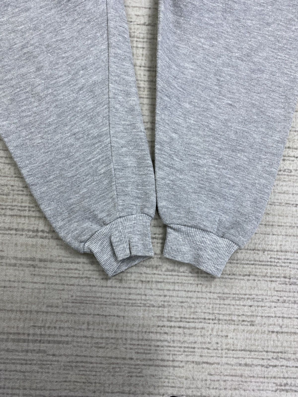 Gianni Valentino × Japanese Brand × Vintage Vintage Gianni Valentino Italy Embroidery Logo Sweatshirt Size US M / EU 48-50 / 2 - 6 Thumbnail