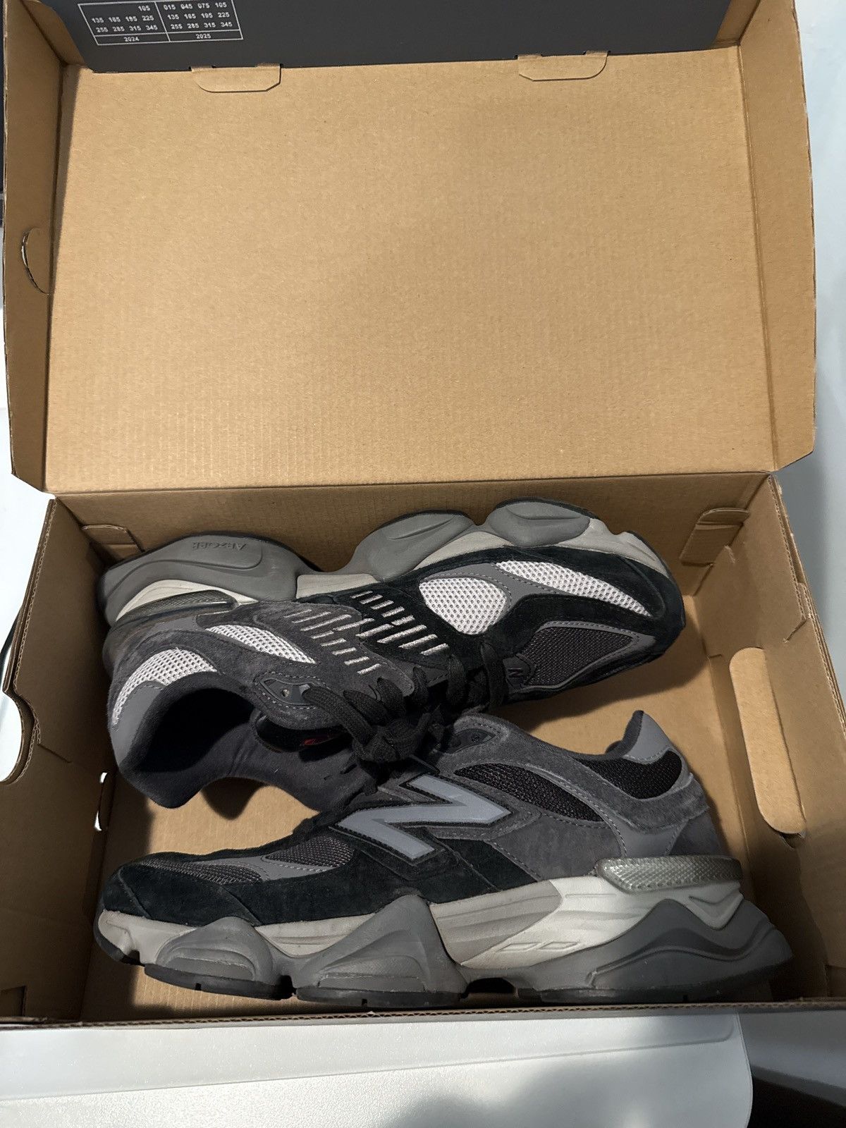 New Balance New Balance 9060 Castlerock Gray Size 8 Size US 8 / EU 41 - 1 Thumbnail