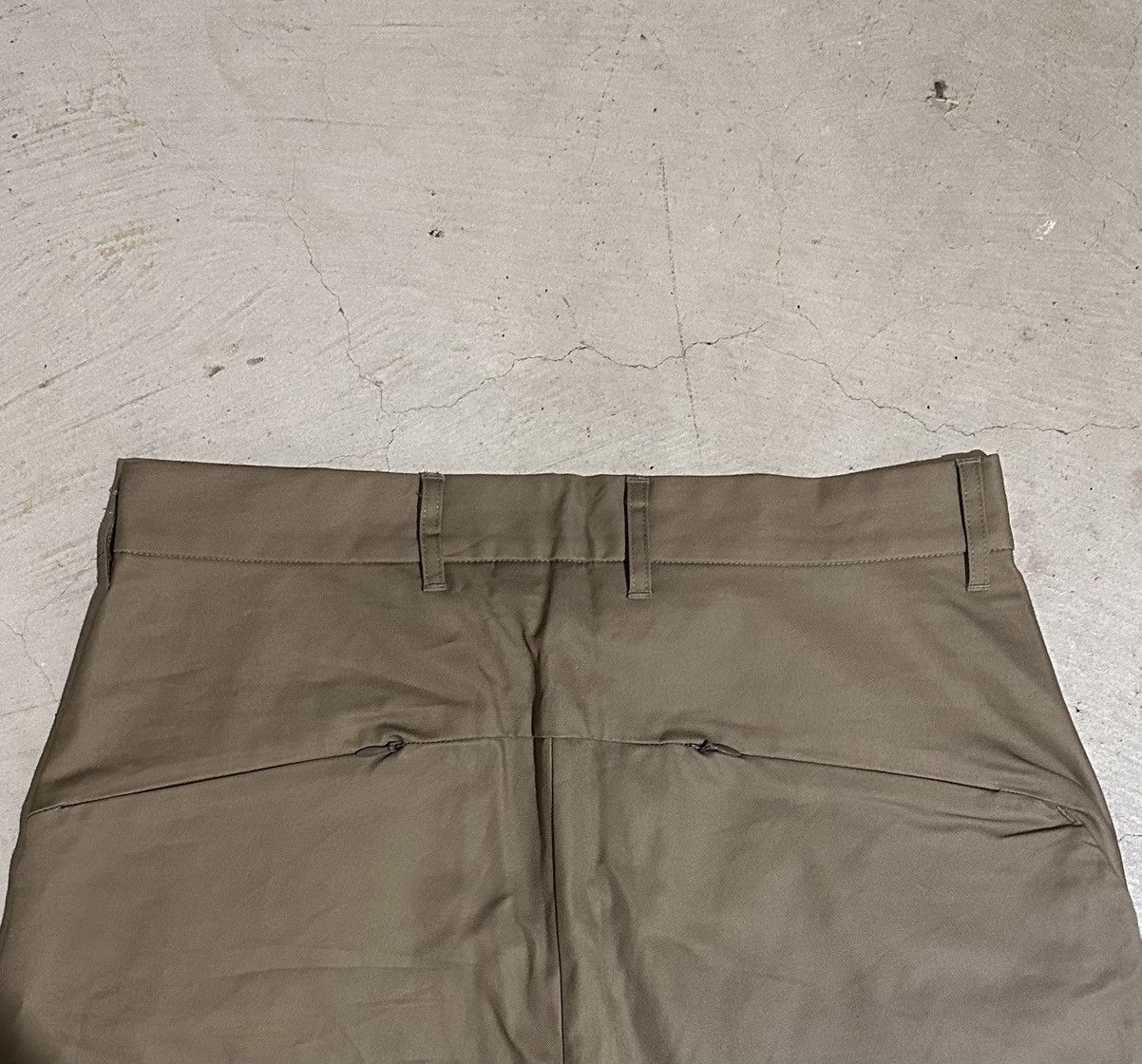 Vuja De Vuja De Isaac Tech chino pants tan Size US 32 / EU 48 - 7 Thumbnail