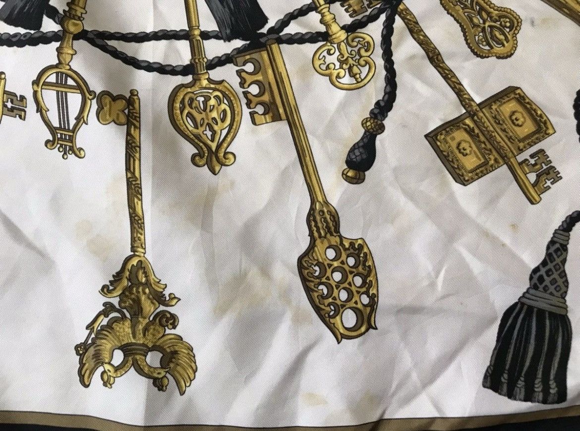 Hermes Paris Key Design Silk Scarf
