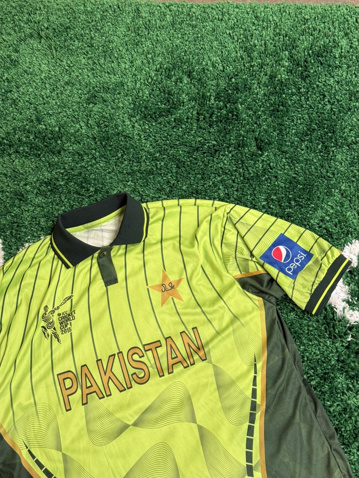 Vintage PAKISTAN Green Collar Jersey Shirt Size US L / EU 52-54 / 3 - 2 Thumbnail