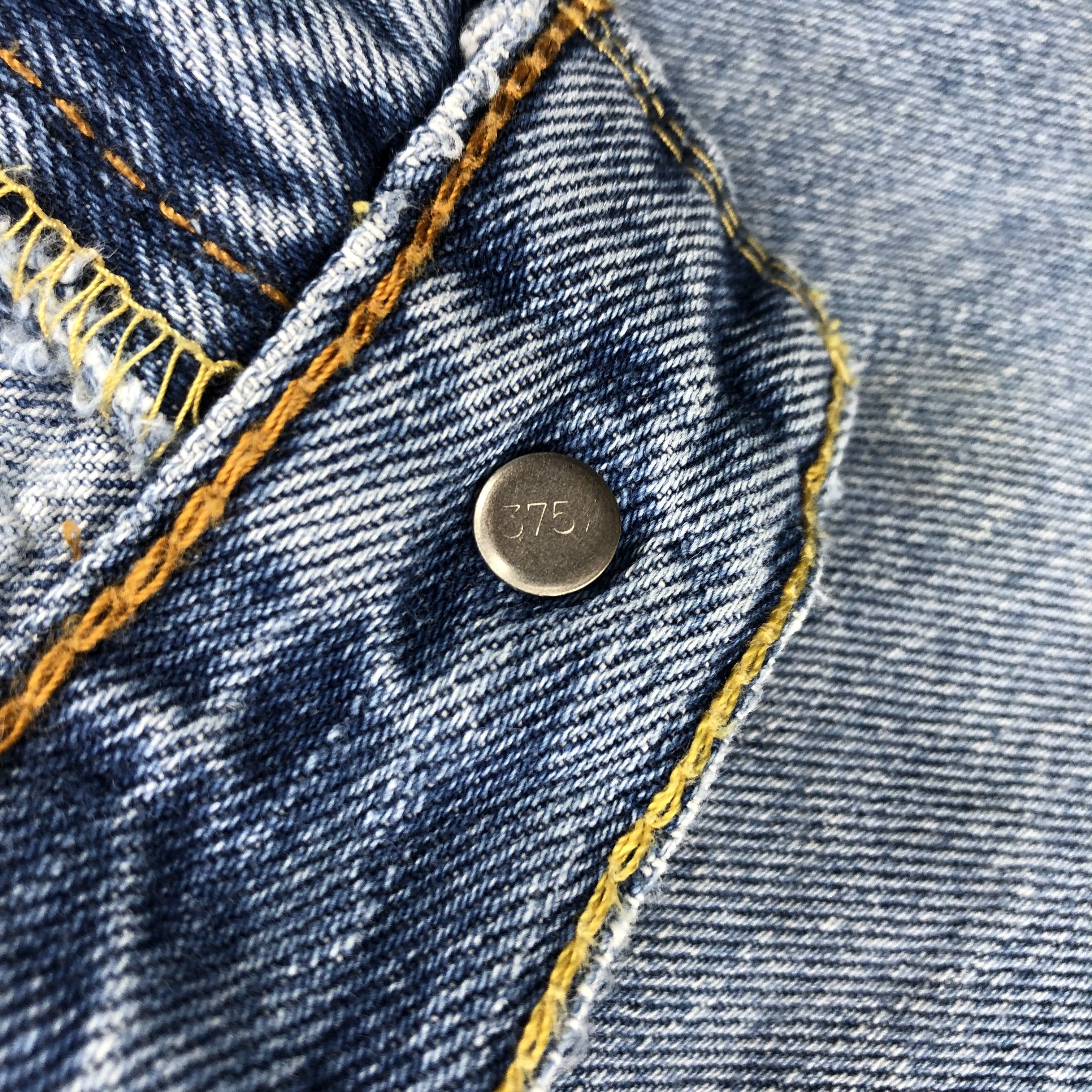 Levi's × Vintage Vintage Blue Wash Levis 505 Jeans-JM3144 Size US 31 - 12 Thumbnail