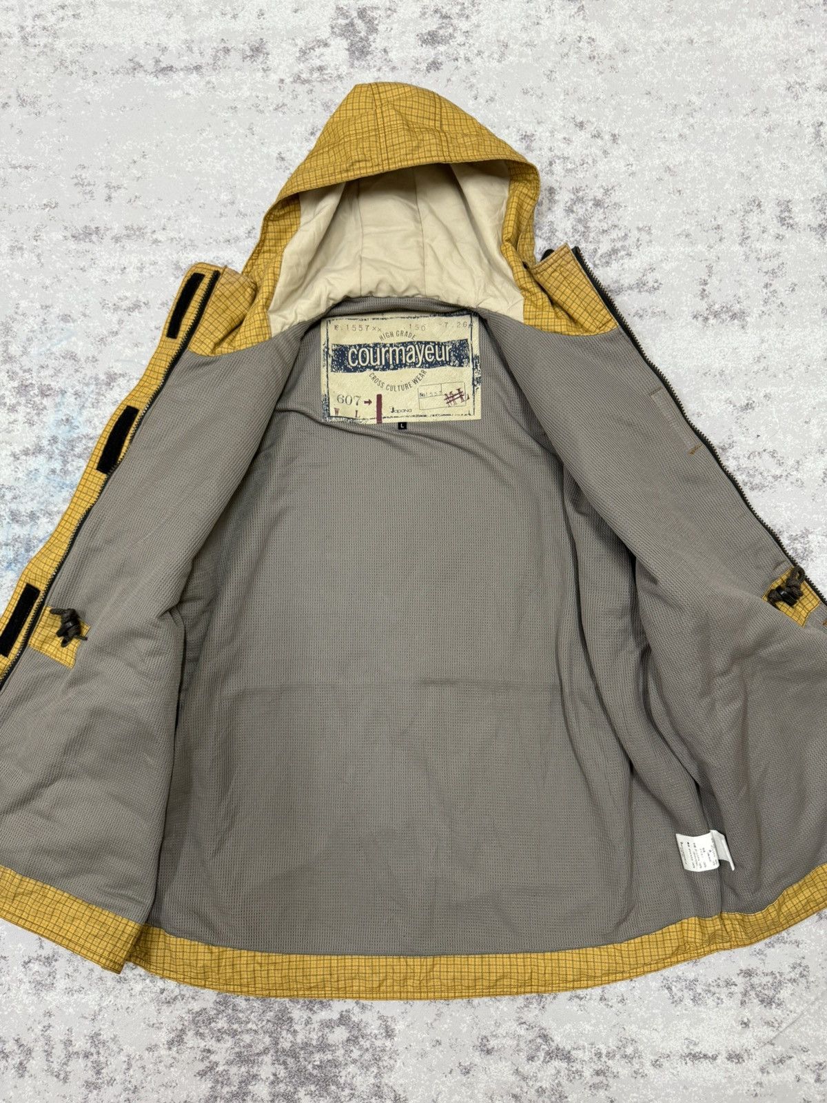 Japanese Brand Vintage 90s COURMAYEUR snow board jacket ski hoodie Size US L / EU 52-54 / 3 - 8 Thumbnail