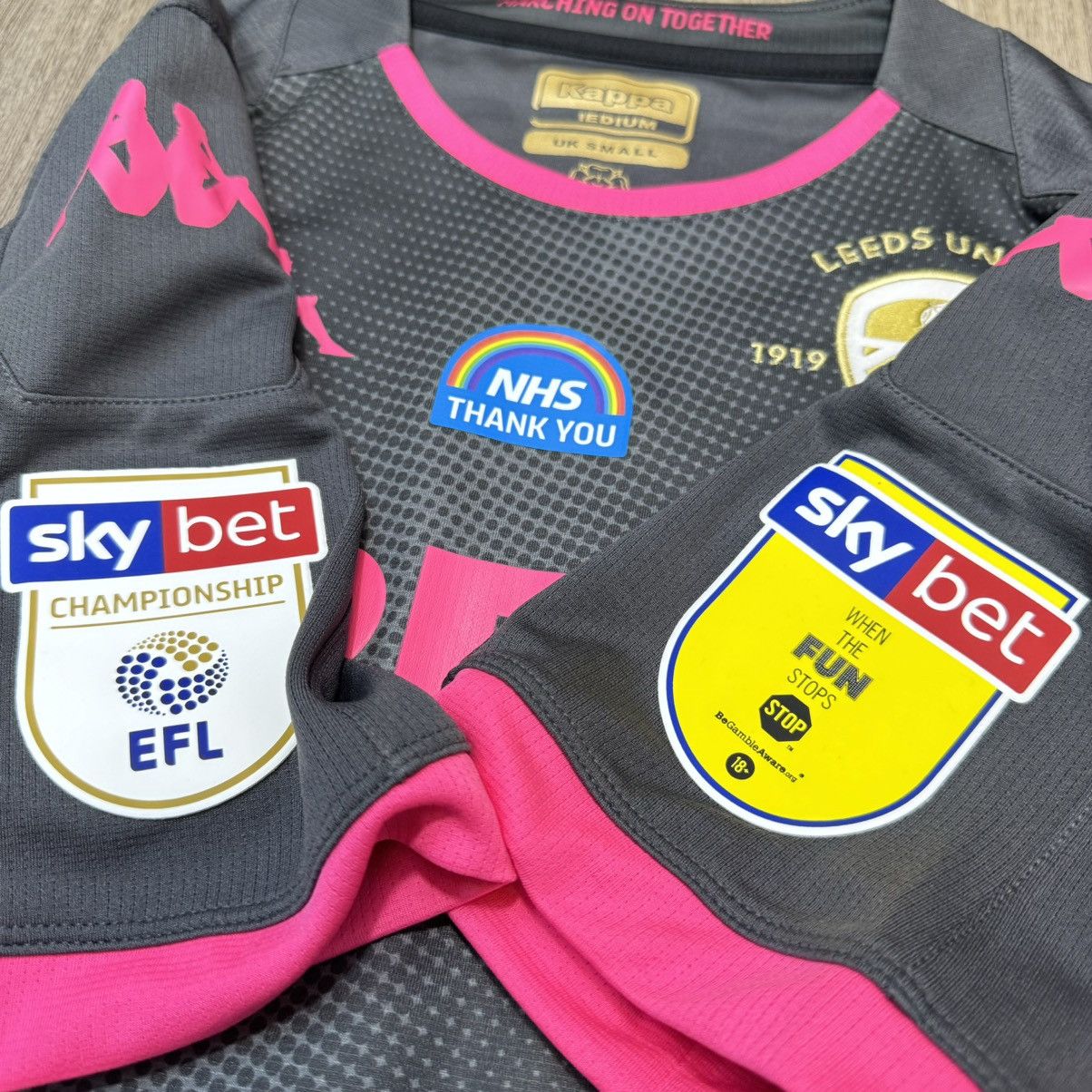 Kappa Leeds United 19/20 away shirt #20 Phillips Size US S / EU 44-46 / 1 - 4 Thumbnail
