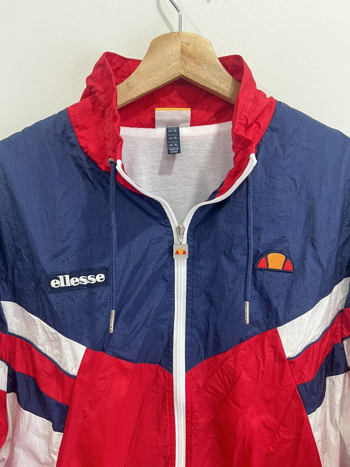 Ellesse Vintage Y2K Ellesse Windbreaker Jacket zip up Size US XL / EU 56 / 4 - 5 Thumbnail