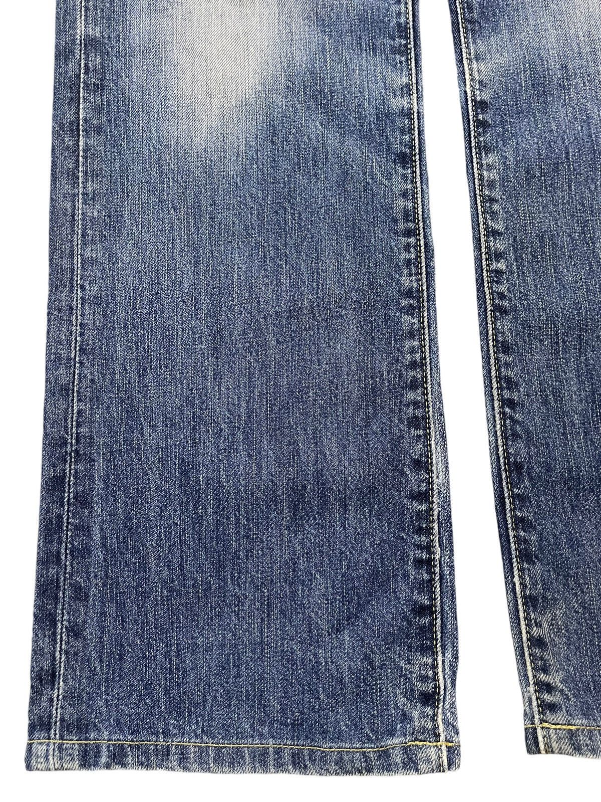 Uniqlo Vintage Y2K Uniqlo Blue Faded Wash Whiskers Straight Leg Fit Size US 32 / EU 48 - 7 Thumbnail