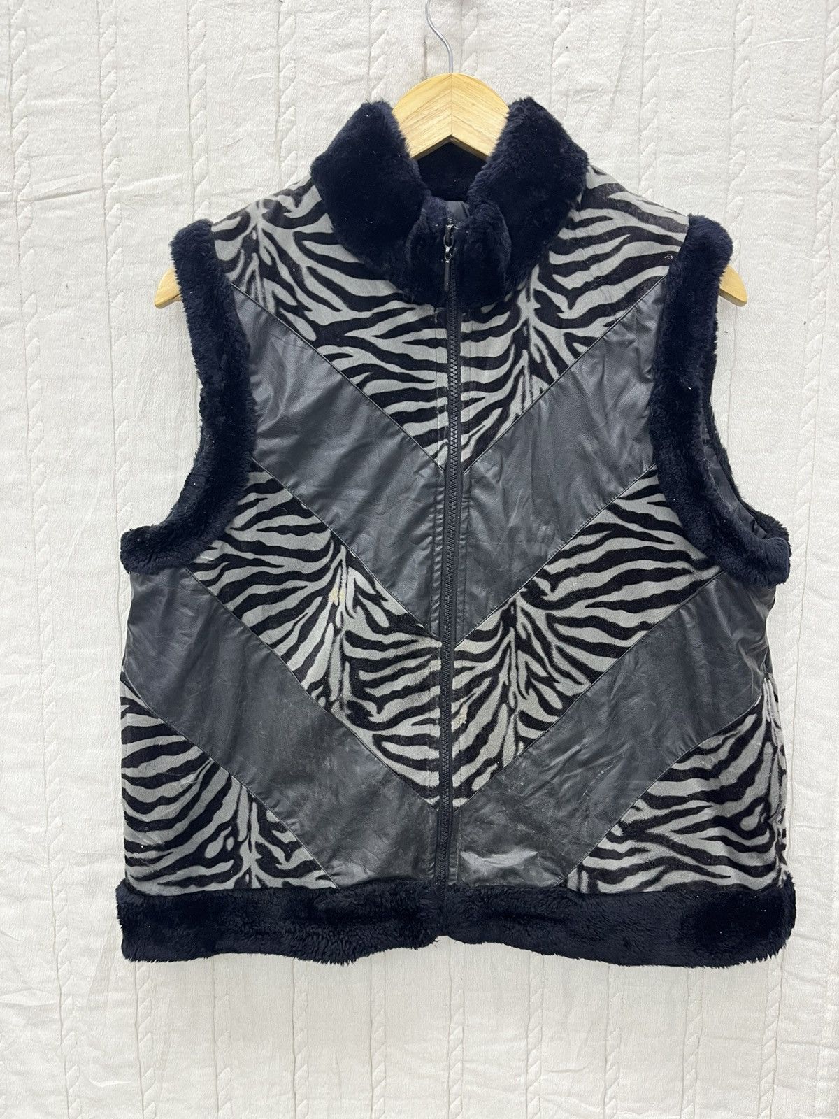 Japanese Brand STEALS🔥ZEBRA FUR VEST JACKET Size M / US 6-8 / IT 42-44 - 1 Thumbnail