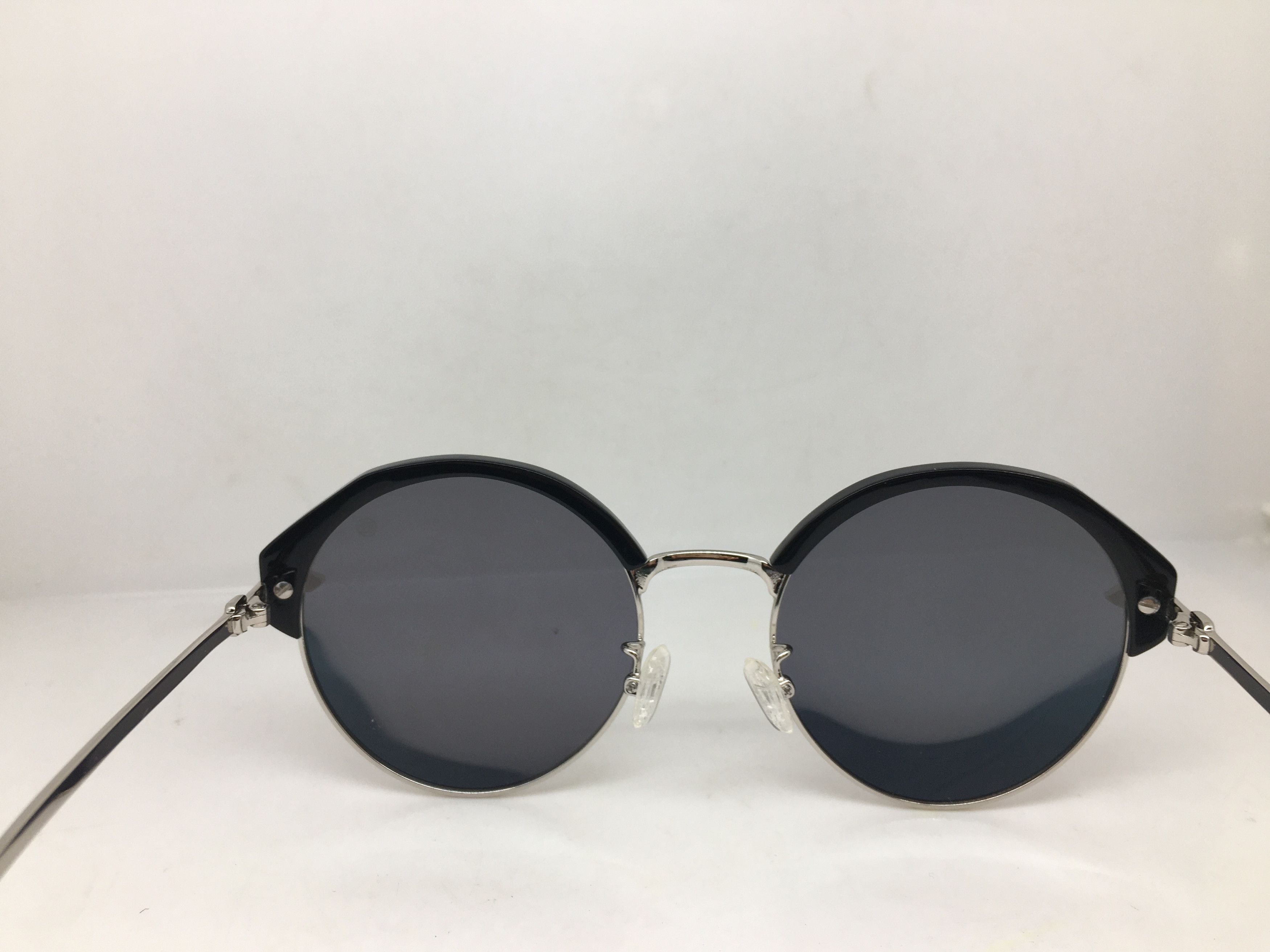 Other Black Silver Round Sunglasses Frame Size ONE SIZE - 4 Thumbnail