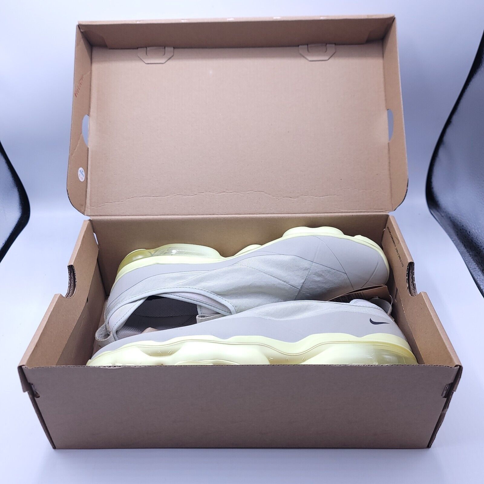 Nike Nike Air Vapormax Moc Roam Shoe Mens Size 10.5 DZ7273-100 Size US 10.5 / EU 43-44 - 11 Thumbnail