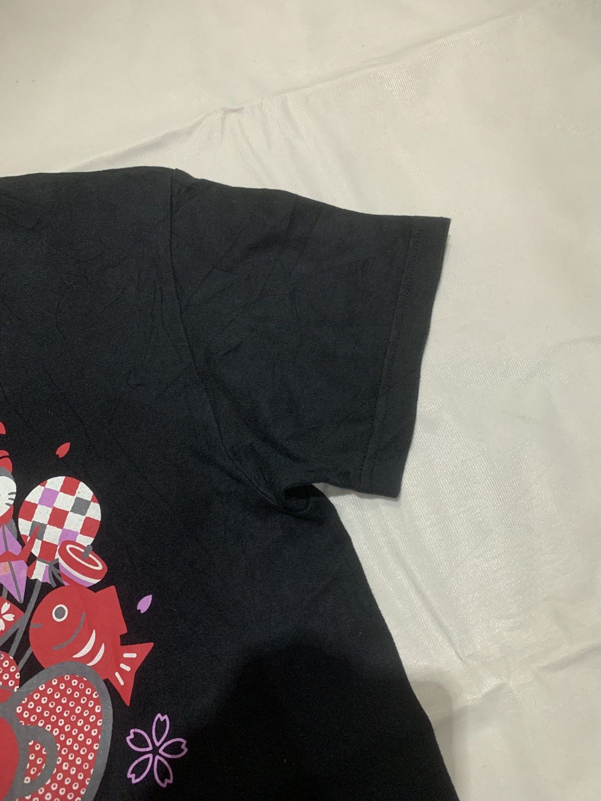 Japanese Brand Japanese Hello Kitty Sanrio T-Shirt Tee Size US S / EU 44-46 / 1 - 3 Thumbnail