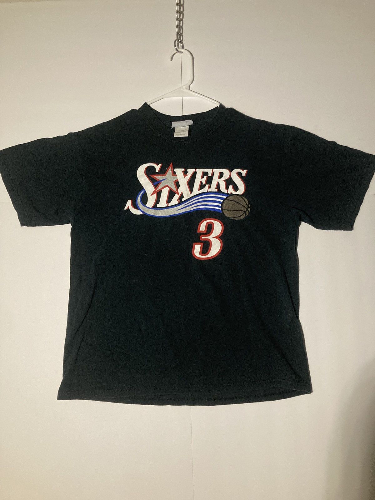 NBA × Vintage Y2K Allen Iverson Sixers Graphic Tee Size US L / EU 52-54 / 3 - 2 Thumbnail