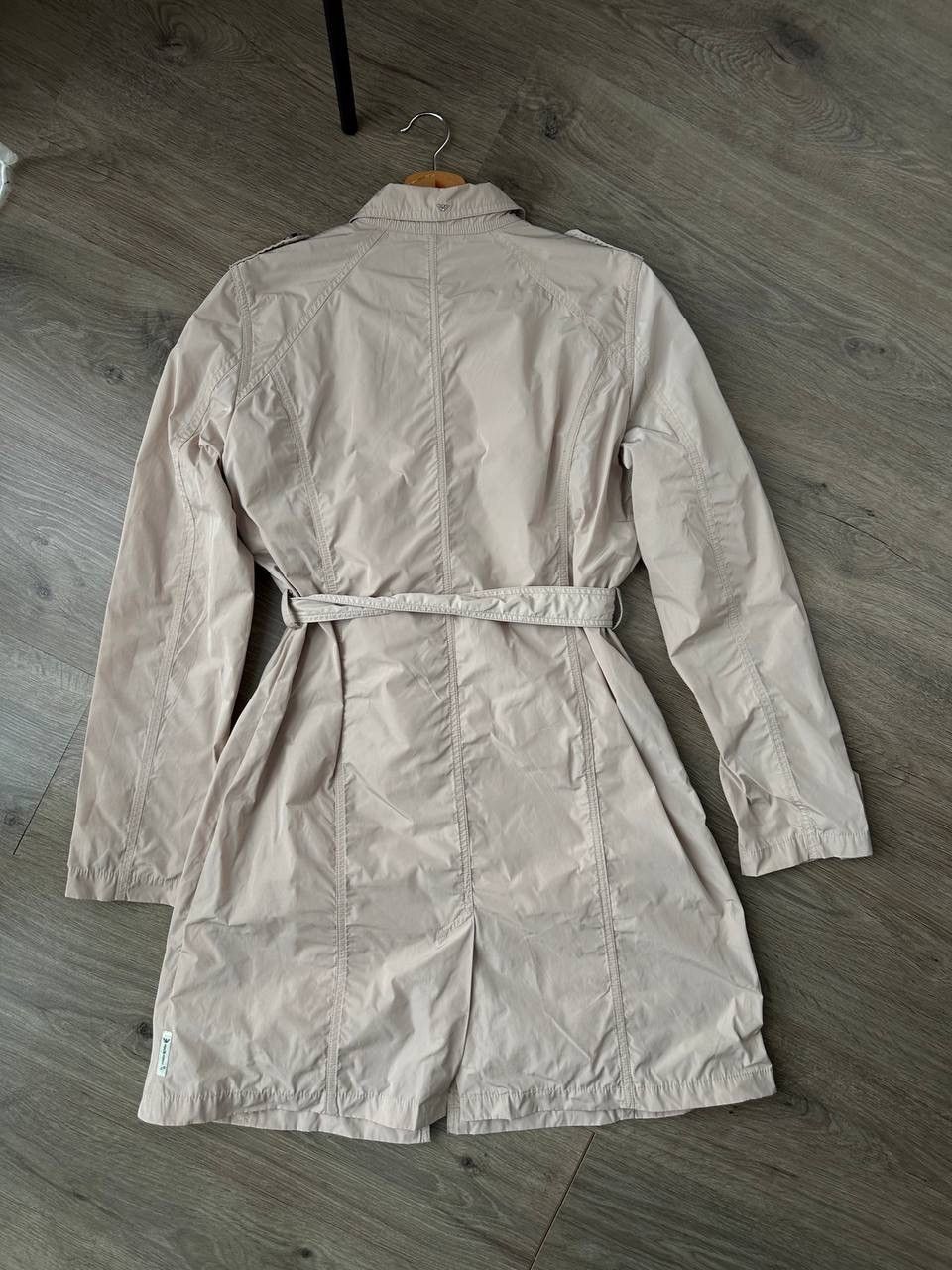 Armani × Vintage Vintage Armani Jeans Nylon Beige Coats Womens Jacket Size M / US 6-8 / IT 42-44 - 13 Thumbnail