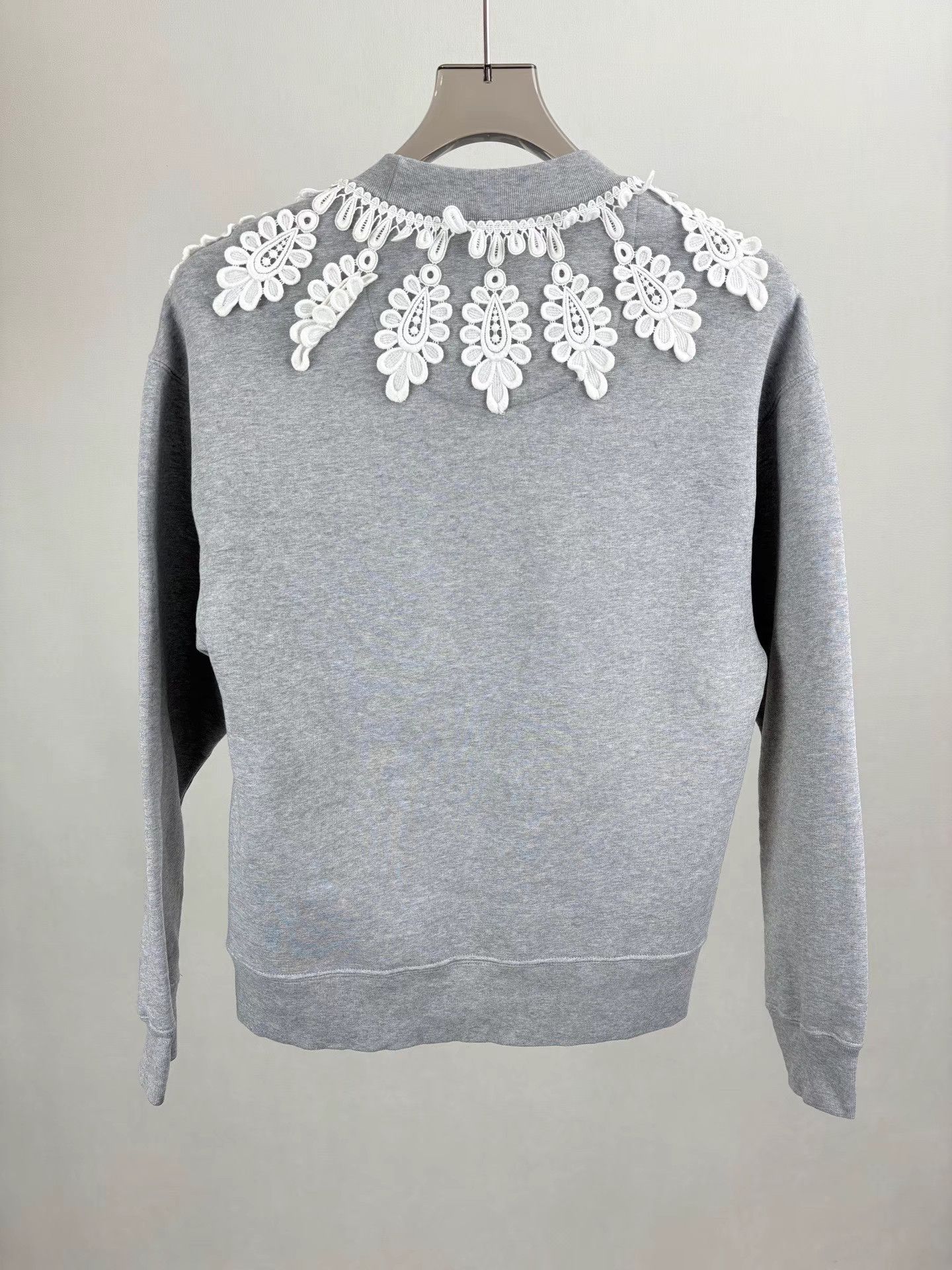 Burberry BURBERRY Grey Lace Trim Long Sleeve Sweatshirt Size XS / US 0-2 / IT 36-38 - 2 Thumbnail