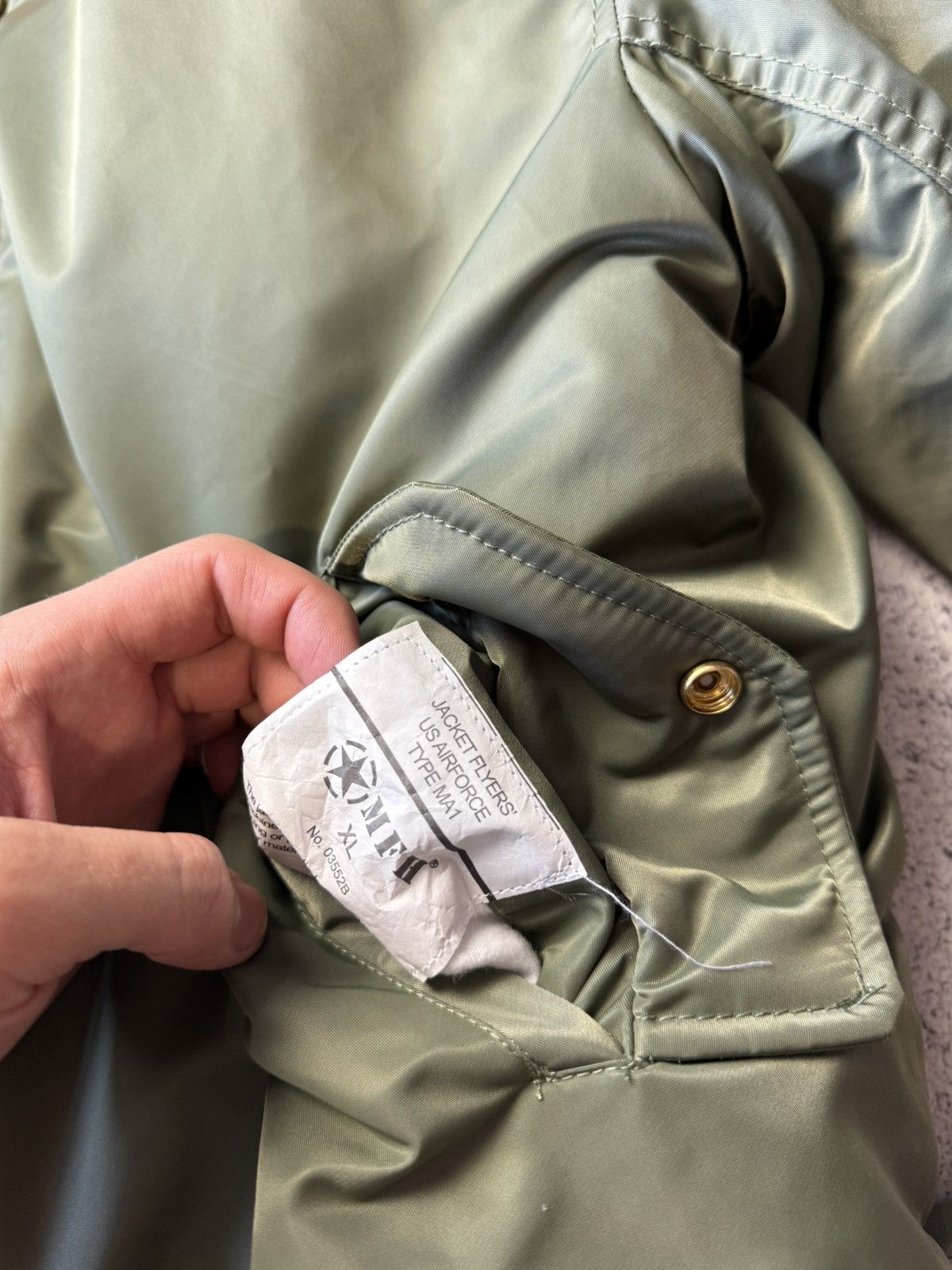 Alpha Industries Vintage Green Reversible Bomber Jacket MA1 Made in USA Size US XL / EU 56 / 4 - 19 Thumbnail