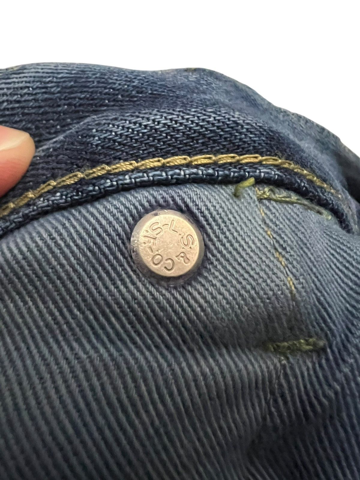 Levi's 90’s Levis 502 Big E Selvedge Distress Jean Size US 36 / EU 52 - 18 Thumbnail