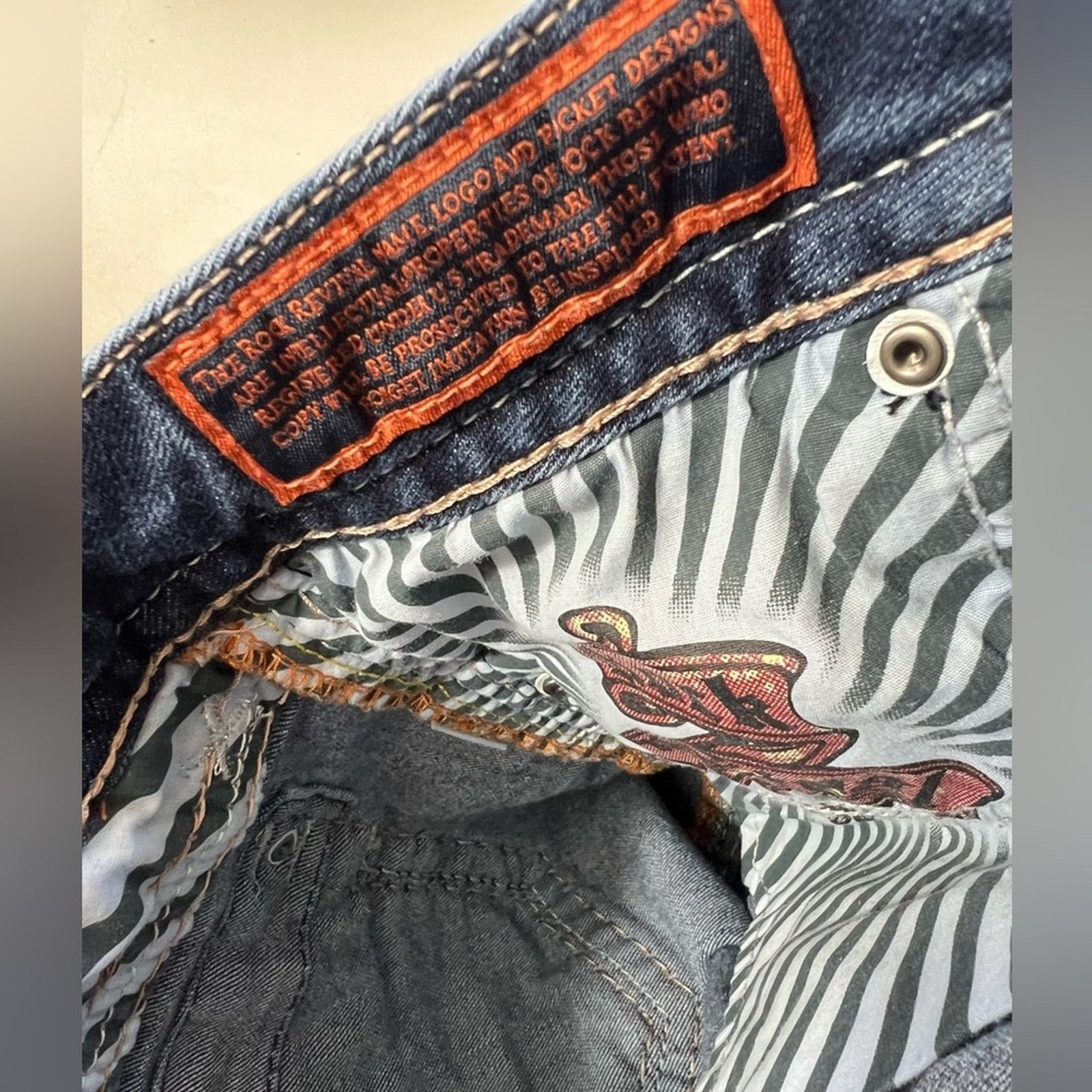 Rock Revival Rock Revival Jeans Sukara 26 Crop Inseam 25.5" Thick Stitch Size 26" / US 2 / IT 38 - 8 Thumbnail