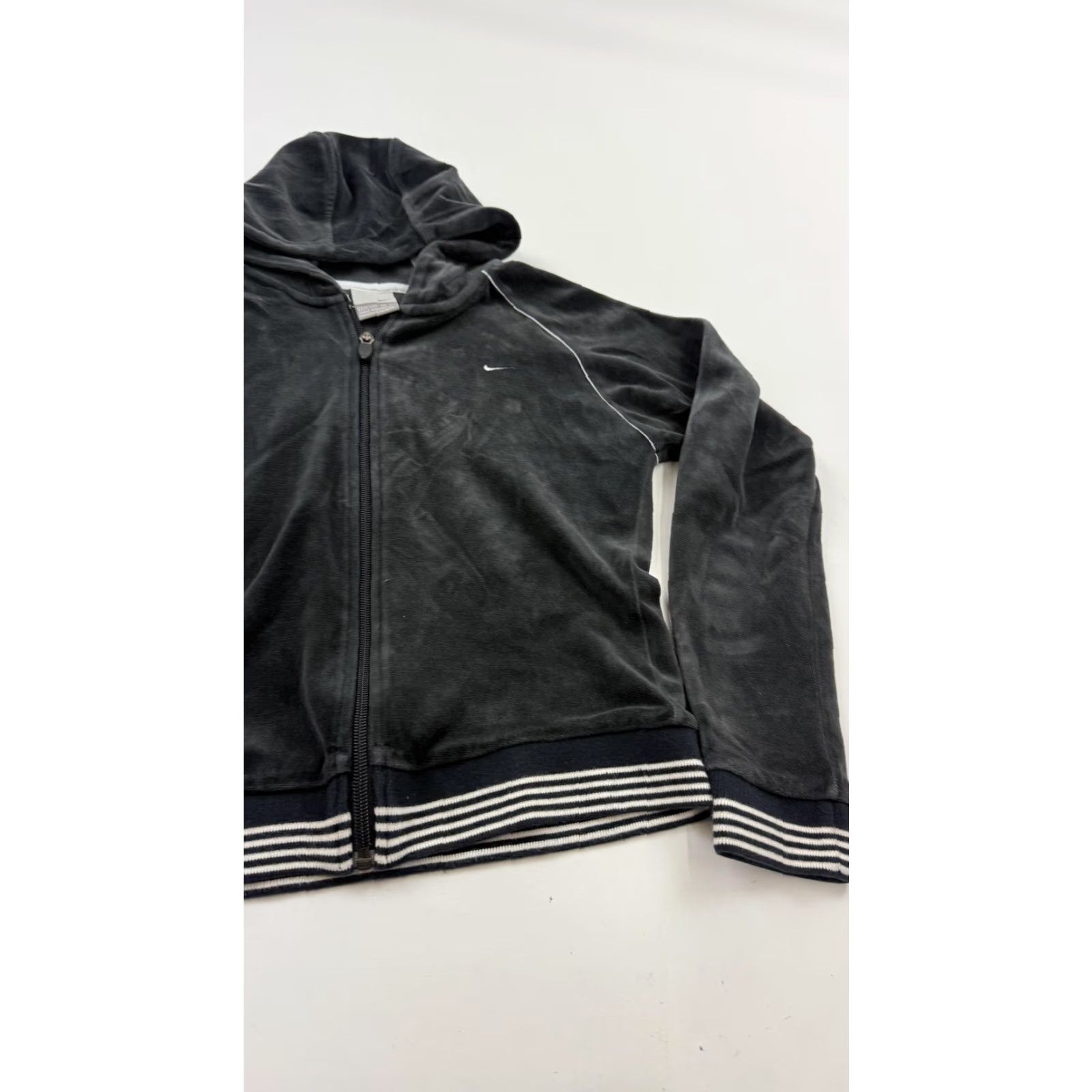 Nike Nike Velour Hoodie Women's Small Black Full Zip Swoosh Striped Trim Piping Jacket Size S / US 4 / IT 40 - 3 Thumbnail