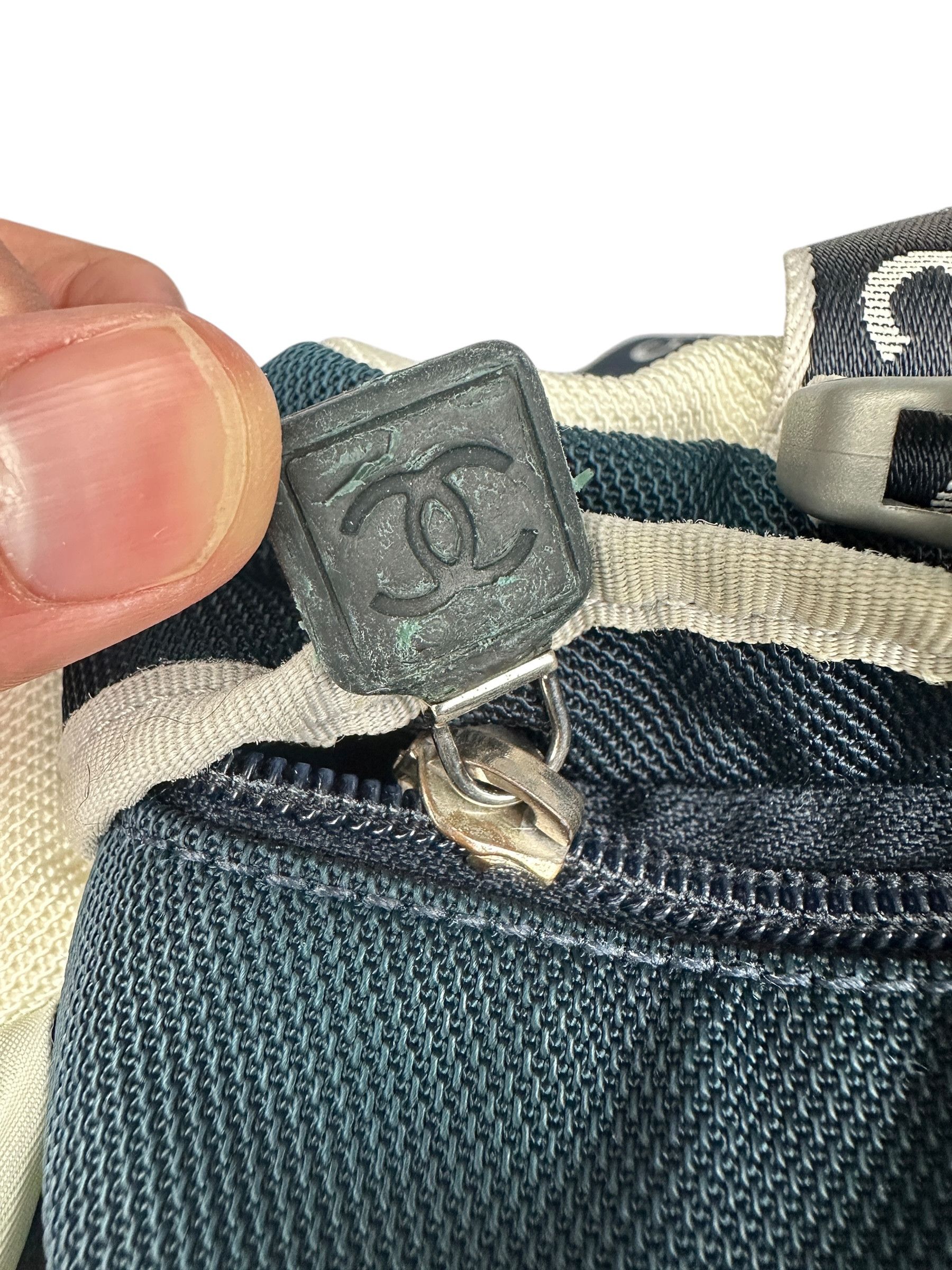Chanel 2000s Chanel Sport Waist Bag / Fanny Pack Size ONE SIZE - 7 Thumbnail
