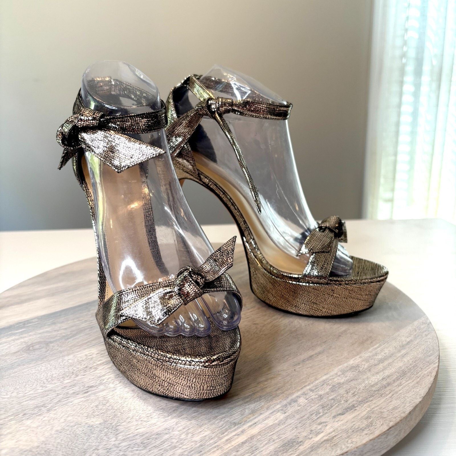 Alexandre Birman Alexandre Birman Clarita Gold Metallic 100 Heels US Size 9.5 Size US 9.5 / IT 39.5 - 2 Thumbnail