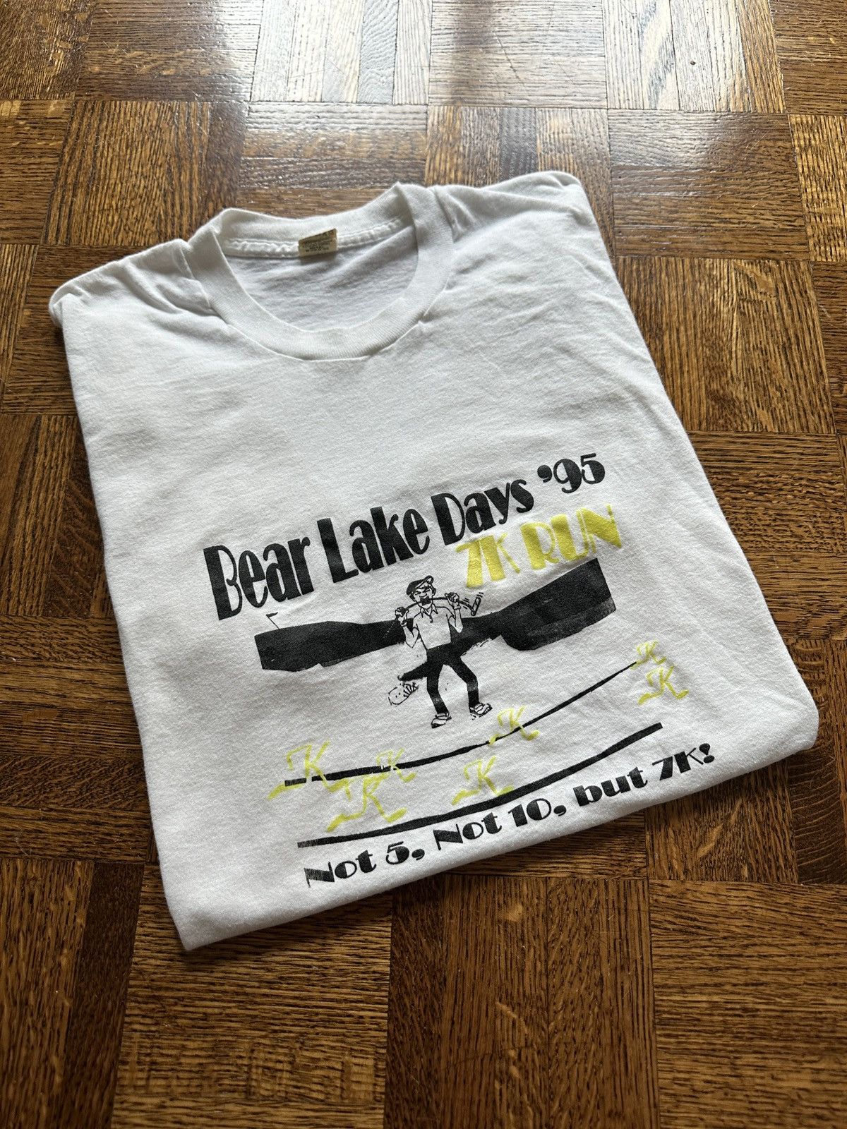 Vintage Vintage 90s Bear Lake Days Golf Running Graphic Tee Size US L / EU 52-54 / 3 - 1 Thumbnail
