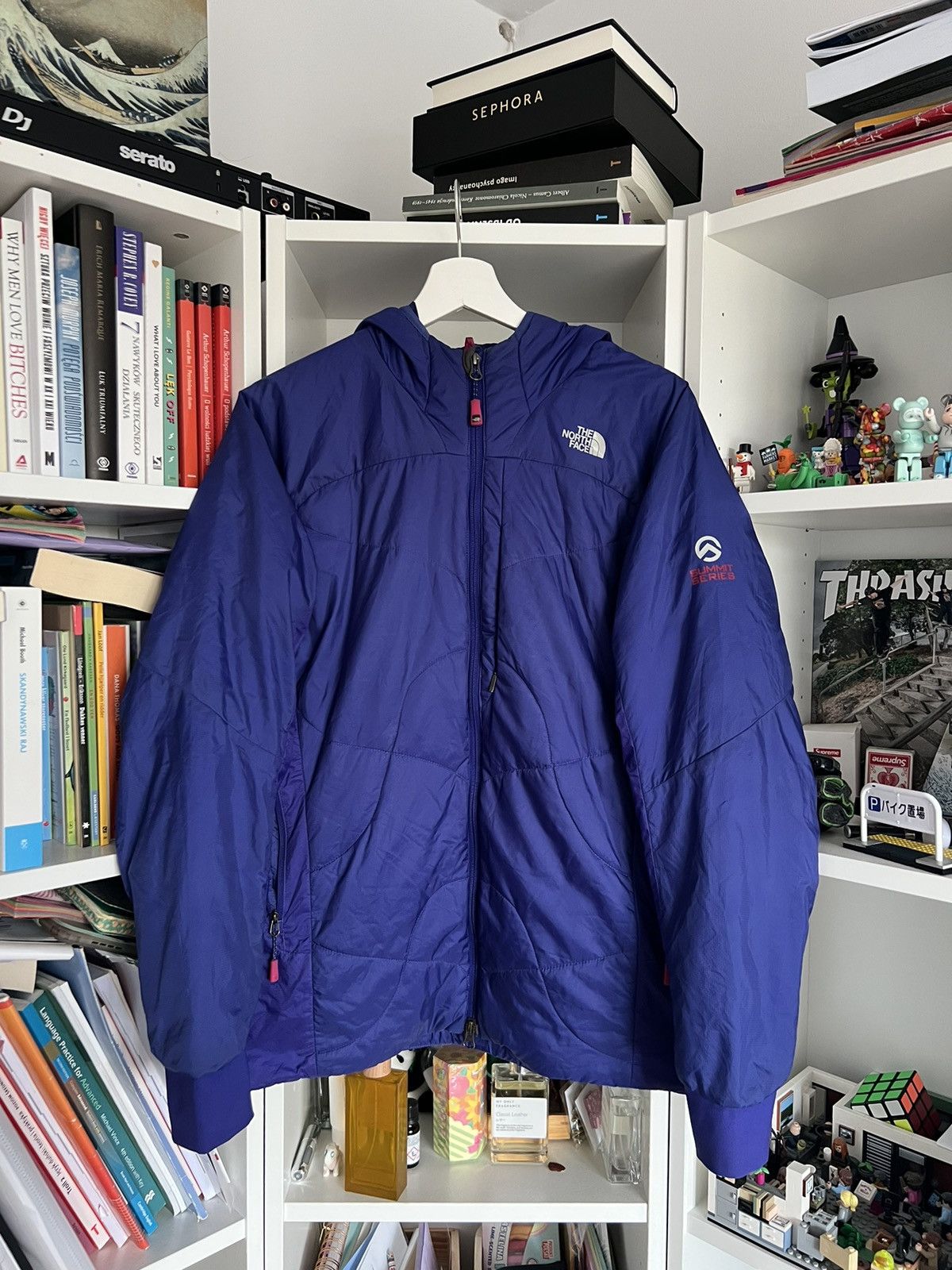 The north face summit series winter / puffer jacket L