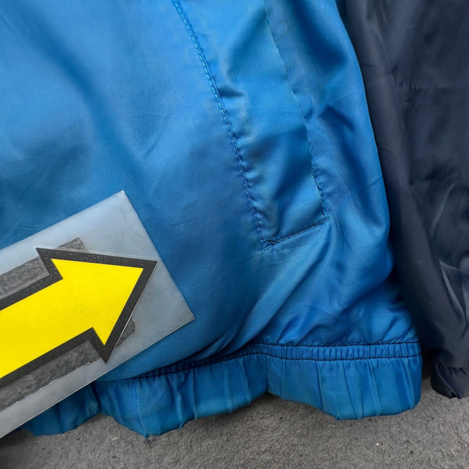 Nike Vintage 90s Nike Windbreaker Jacket Lined Mens Large Blue Size US L / EU 52-54 / 3 - 7 Thumbnail