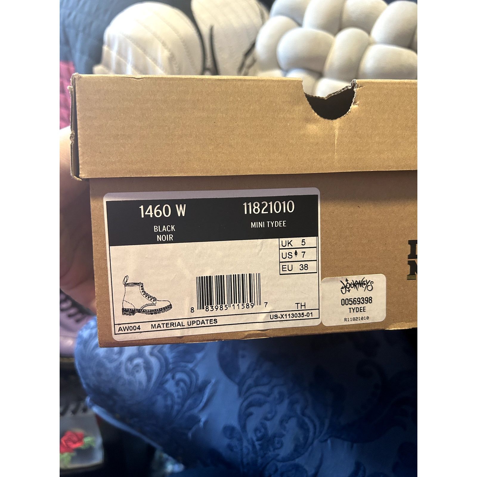 Dr. Martens Dr Martens Black Pink Tiny Floral 1460 size 7/EU 38 Size US 7 / IT 37 - 7 Thumbnail