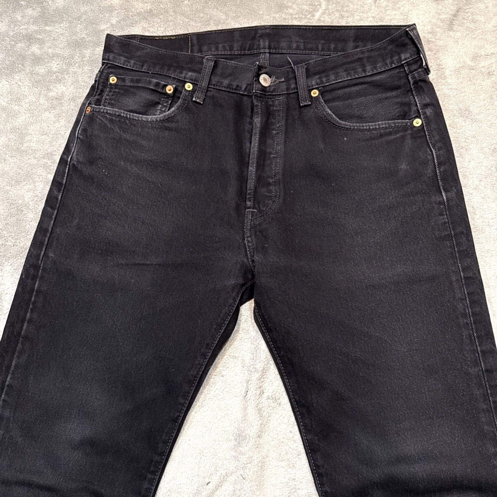 Levi's VINTAGE Levi's 501 Jeans Mens 33x32 Black Button Fly Straight Leg Dark Wash Denim Regular 5-Pocket Logo 90s Punk Rock Mens Size US 33 - 2 Thumbnail