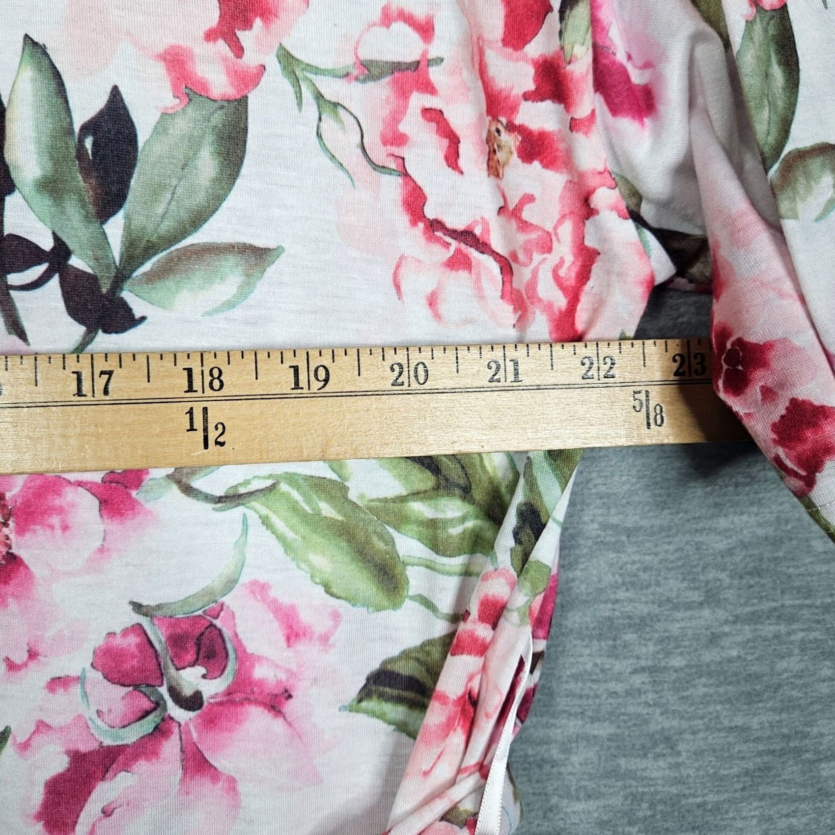 Show Me Your MuMu Show Me Your MuMu Women's Floral Kimono Robe OS Pink Size ONE SIZE - 3 Thumbnail