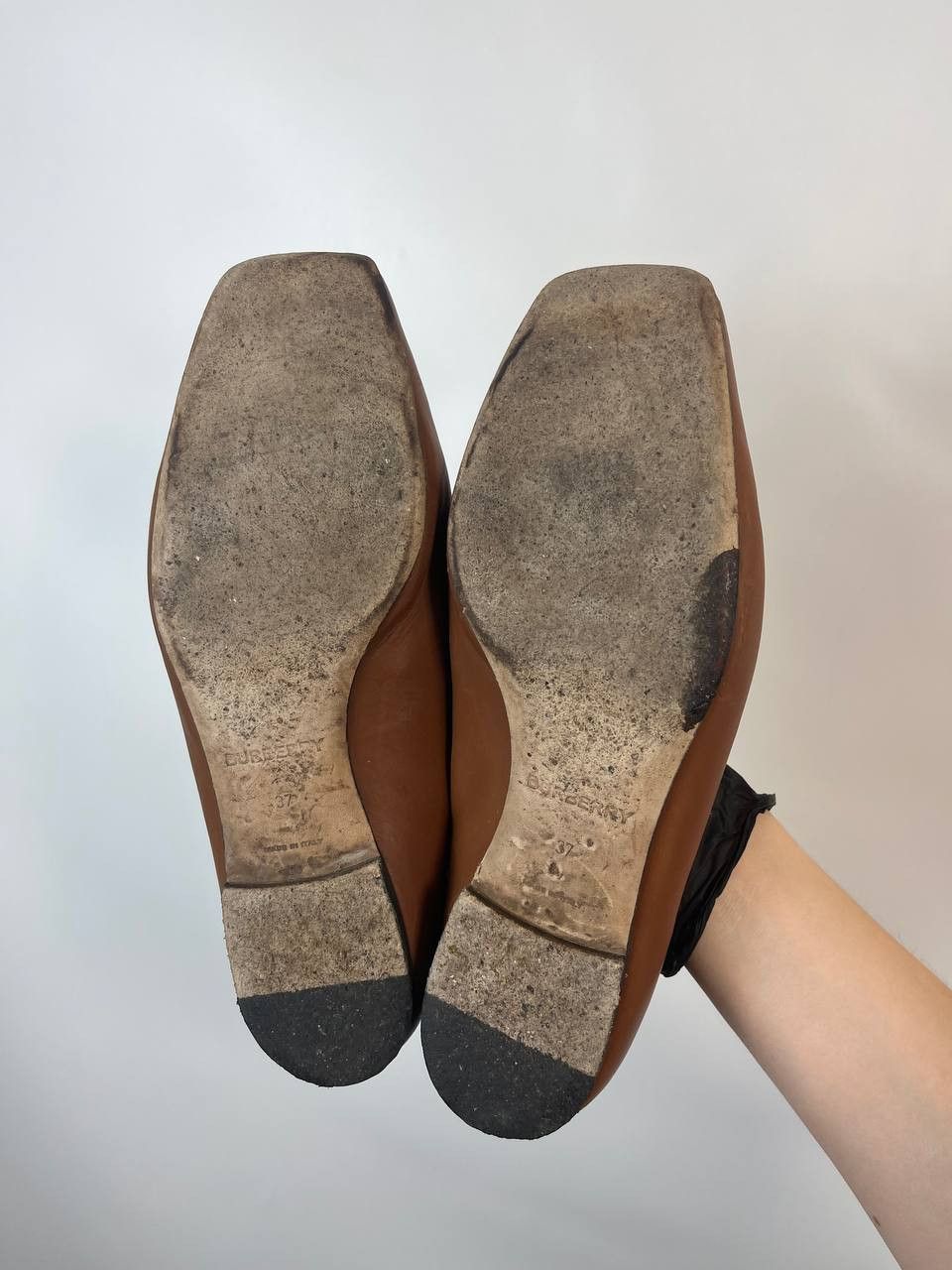 Burberry Burberry Leather TB Loafers Brown size 37 Size US 7 / IT 37 - 9 Thumbnail