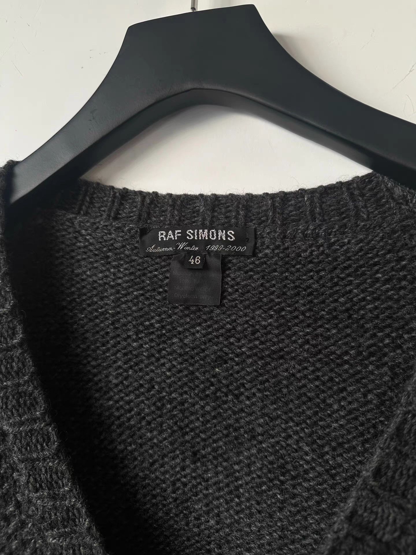 Raf Simons Raf Simons 1999-2000AWDistressed Wool V-Neck Cardigan K7 Size US S / EU 44-46 / 1 - 4 Thumbnail