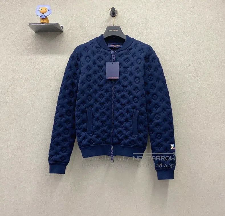 Louis Vuitton Louis Vuitton Blue embossed logo jacket Size US XS / EU 42 / 0 - 1 Thumbnail