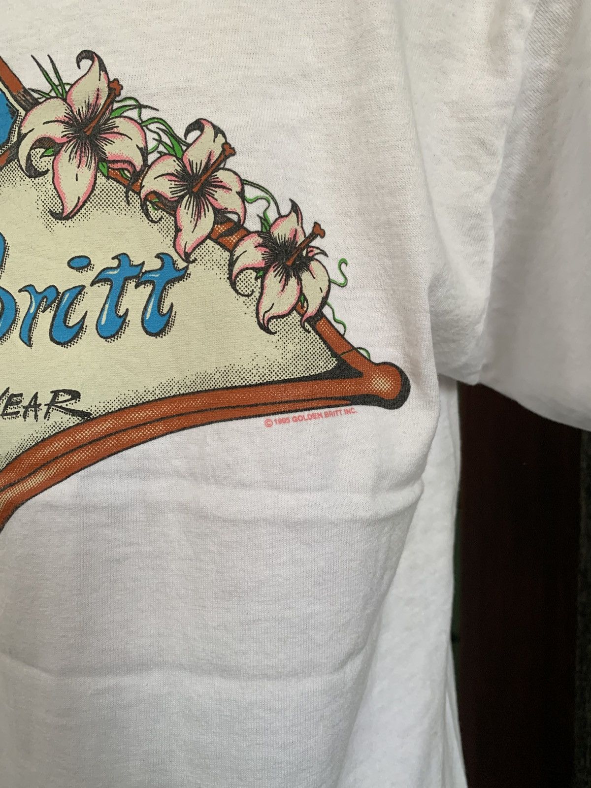 Vintage Vintage 90s Golden Britt Surfing / Surfboards / Surfwear Tee Size US L / EU 52-54 / 3 - 3 Thumbnail