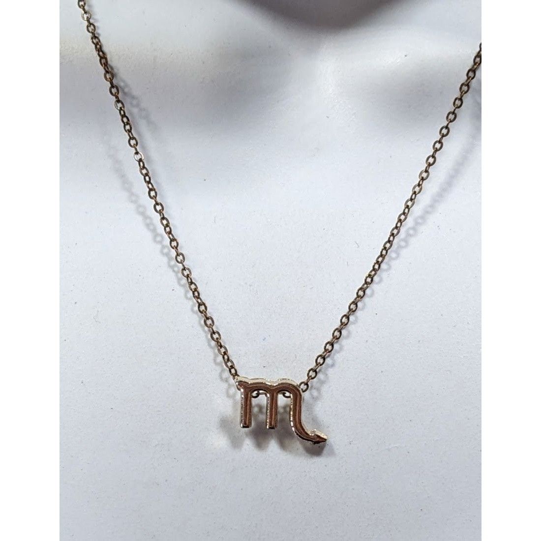 Other Minimalist Scorpio Zodiac Gold Tone Pendant Necklace Size ONE SIZE - 4 Thumbnail