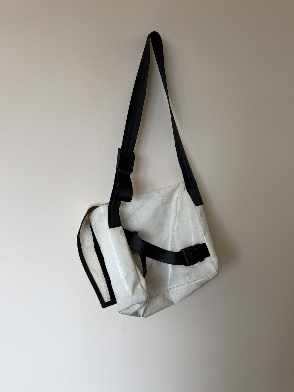 Freitag Freitag Recycled White Crossbody Big Messenger Bag Size ONE SIZE - 10 Thumbnail