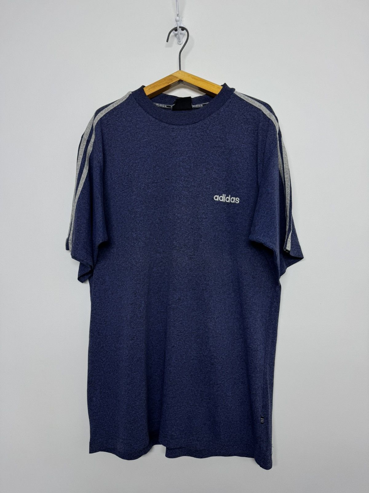 Adidas Vintage Y2k Adidas T-Shirt 90’s Size US M / EU 48-50 / 2 - 4 Thumbnail