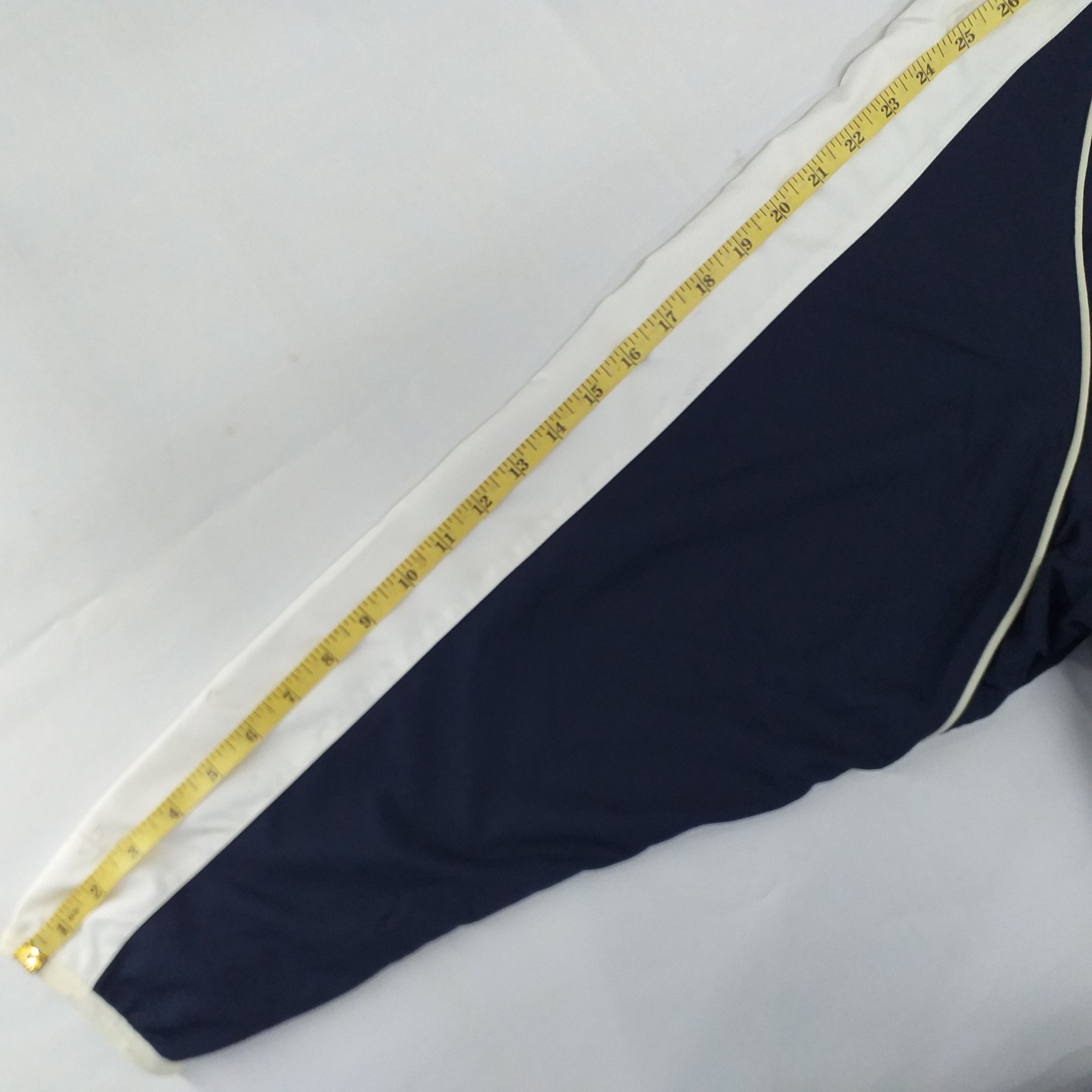 Japanese Brand Vintage Nike Court Windbreaker Jacket -J016 Size US L / EU 52-54 / 3 - 4 Thumbnail