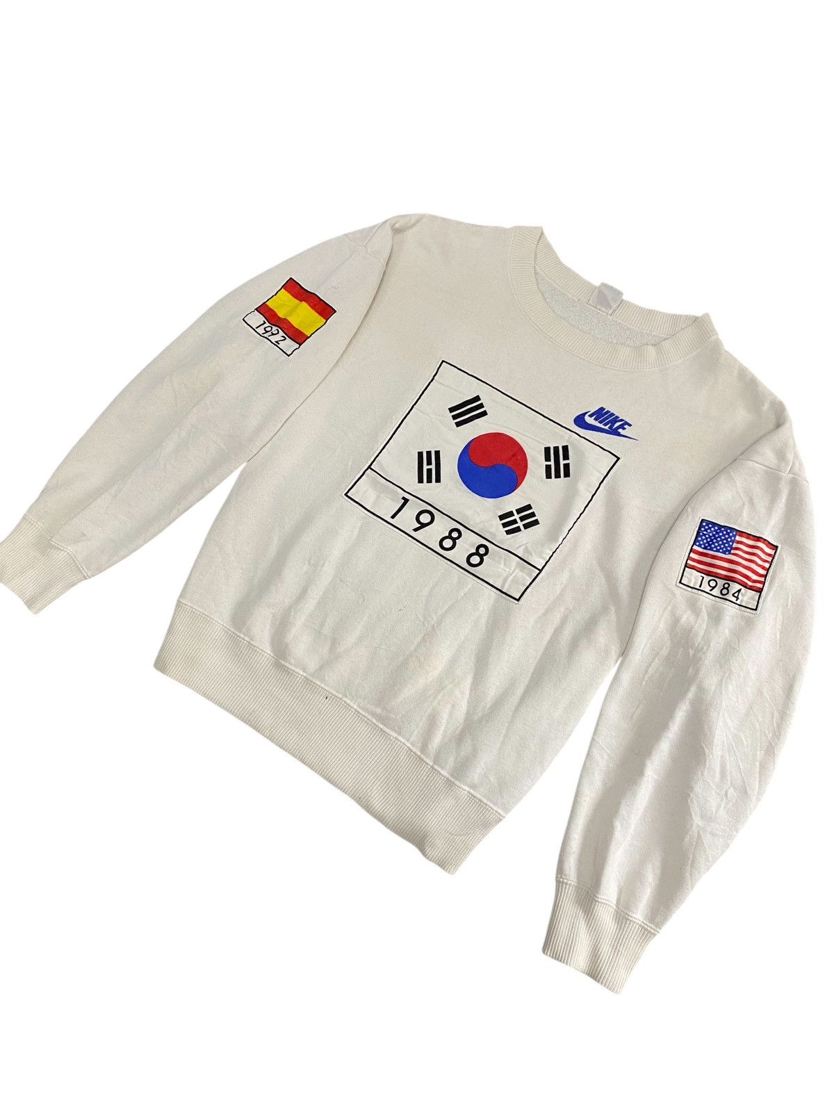 Nike Vintage Nike korea patches flags sweatshirt Size US M / EU 48-50 / 2 - 1 Thumbnail