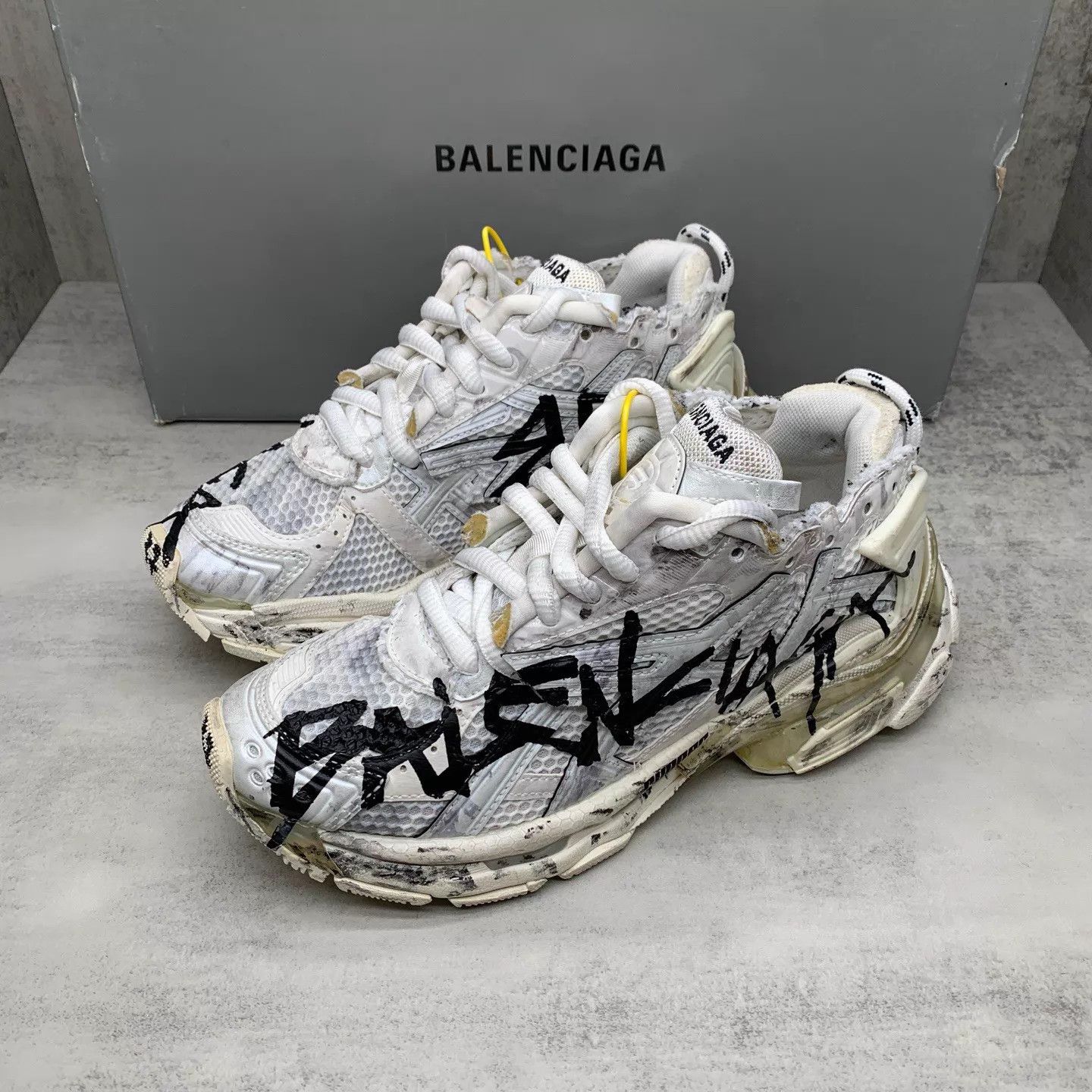 Balenciaga Balenciaga Runner White Graffiti 37 (98 New) Size US 6.5 / IT 36.5 - 1 Thumbnail