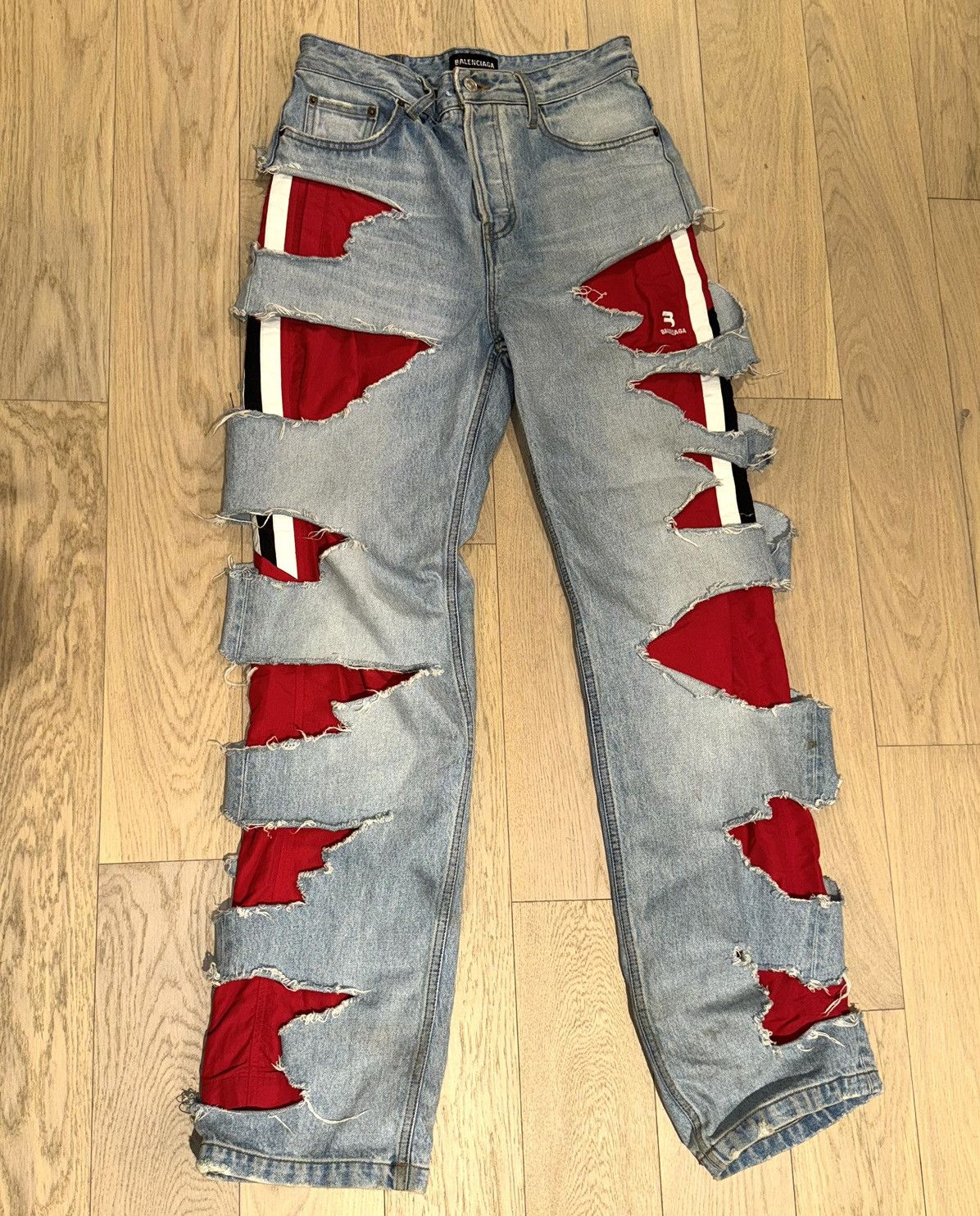 Balenciaga Balenciaga AW21 Slashed Jeans MEN 29-32 Size US 26 / EU 42 - 1 Thumbnail