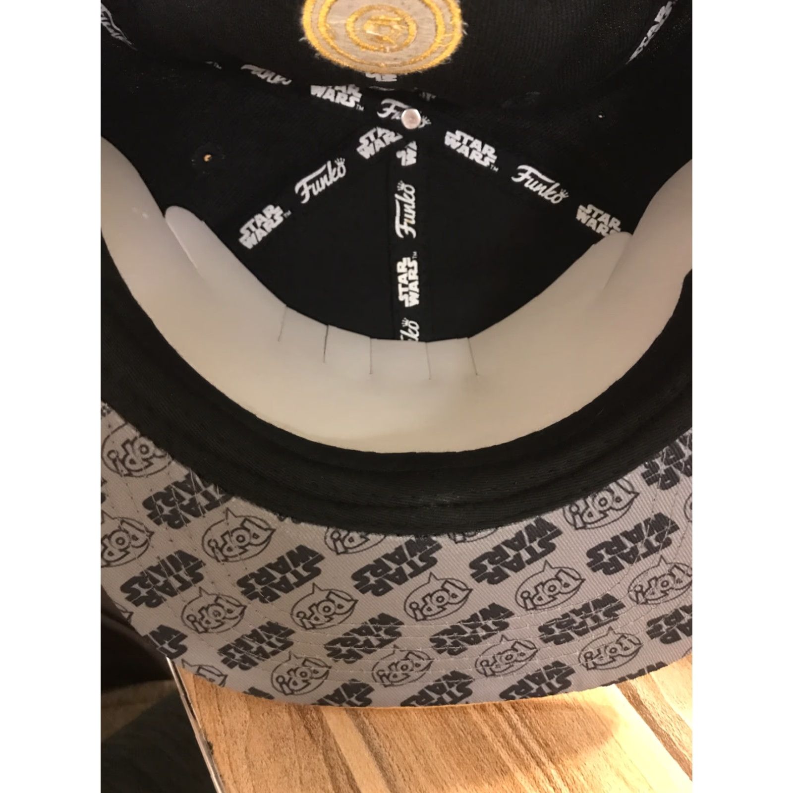 Vintage VINTAGE Funko POP! Star Wars Programmed for Etiquette Cap Exclusive Hat Adults Black Snapback Stars Theme Mens Size ONE SIZE - 3 Thumbnail