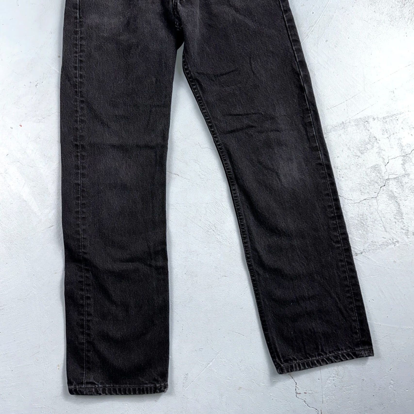 Levi's Levi's 501 Vintage Jeans Straight Leg 90s 30x32 Black Wash Mens Regular Denim Cotton Button Jean Levis 501 Series Vintage Yes 90s Theme Size US 30 / EU 46 - 3 Thumbnail