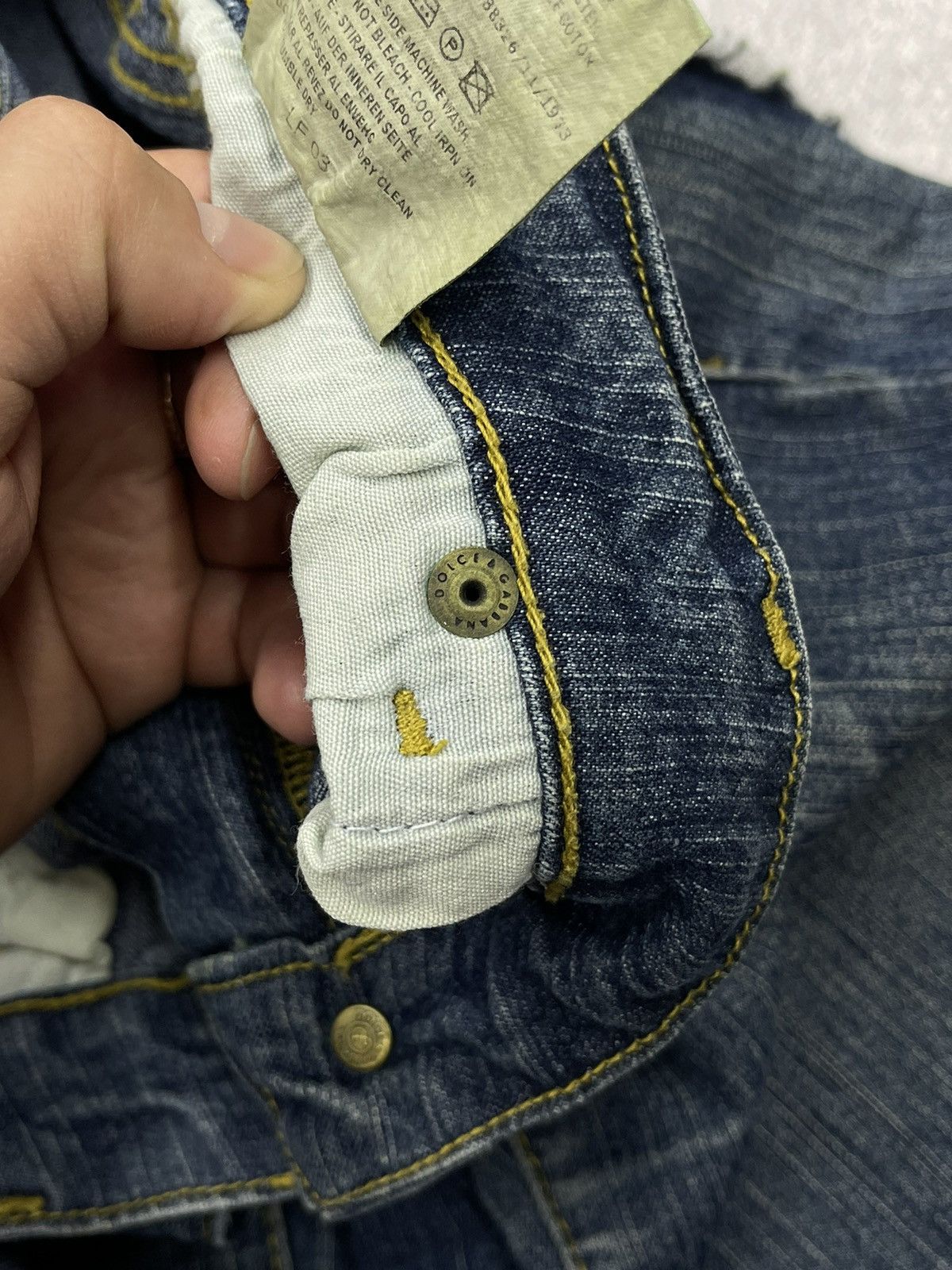 Dolce & Gabbana Vintage Dolce Gabbana Denim Jeans Big Logo Made in Italy Size 34" / US 12 / IT 48 - 14 Thumbnail