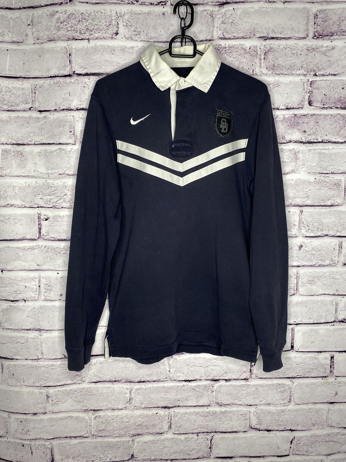 Nike MENS Vintage Nike Adept Rugby Jersey Small Swoosh Logo Size US S / EU 44-46 / 1 - 1 Thumbnail