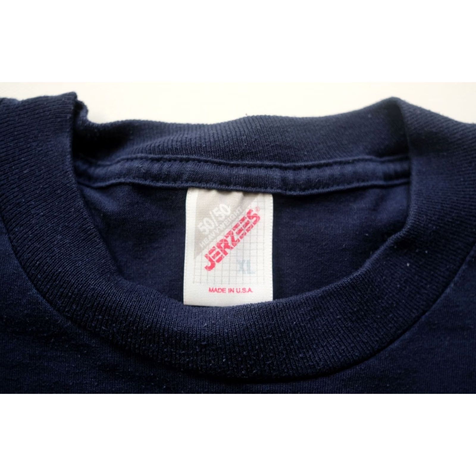 Fruit Of The Loom VINTAGE FRUIT OF THE LOOM 1994 FOREVER WILD BEAR OUTDOOR MONTANA GRAPHIC BLUE T SHIRT XL Size US XL / EU 56 / 4 - 7 Thumbnail