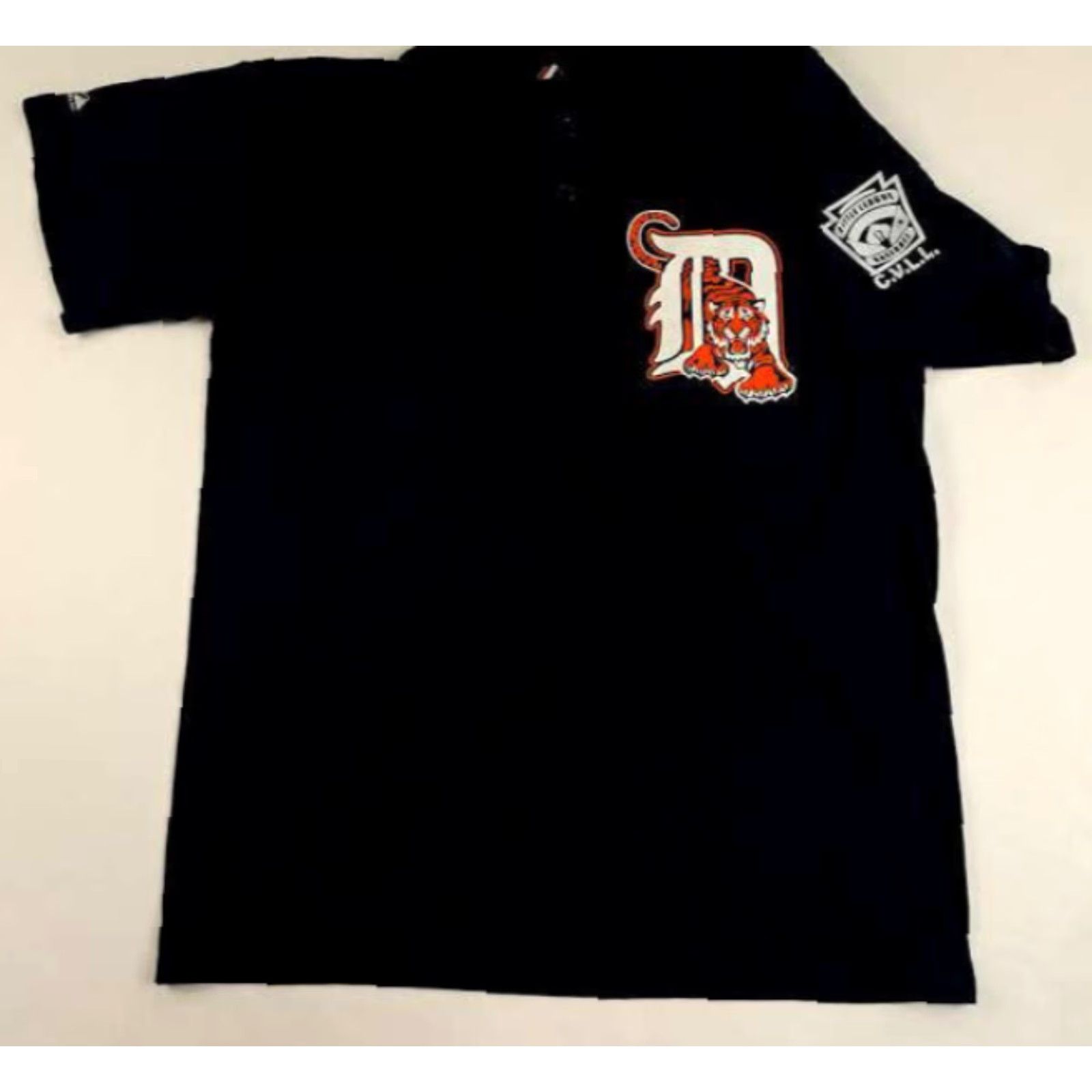 Vintage Majestic T-Shirt Detroit Tigers Little League C.V.L.L. 1/4 Button Jersey #38 LG Blue Jersey 29in lg 23in pit to pit Boys? No, Men L Size US L / EU 52-54 / 3 - 3 Thumbnail