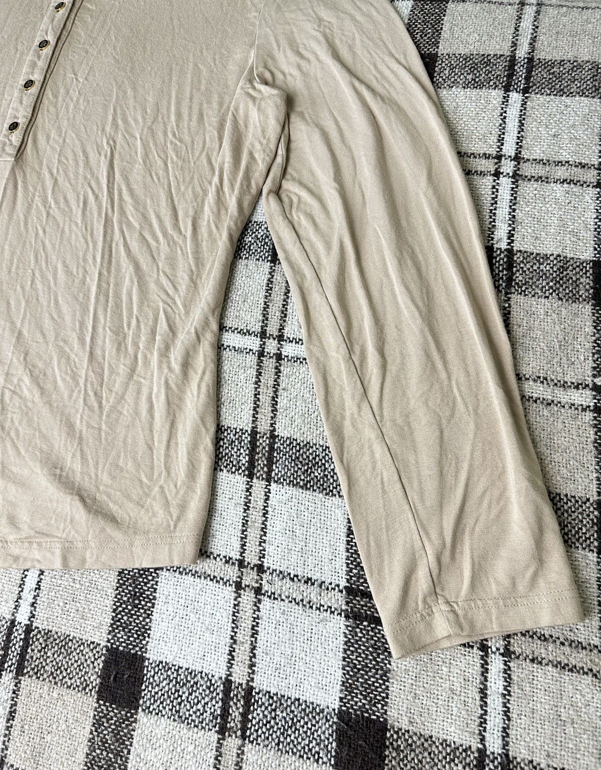 MCM MCM womens Longsleeve Made In Italy Perfect Condition Size M / US 6-8 / IT 42-44 - 2 Thumbnail